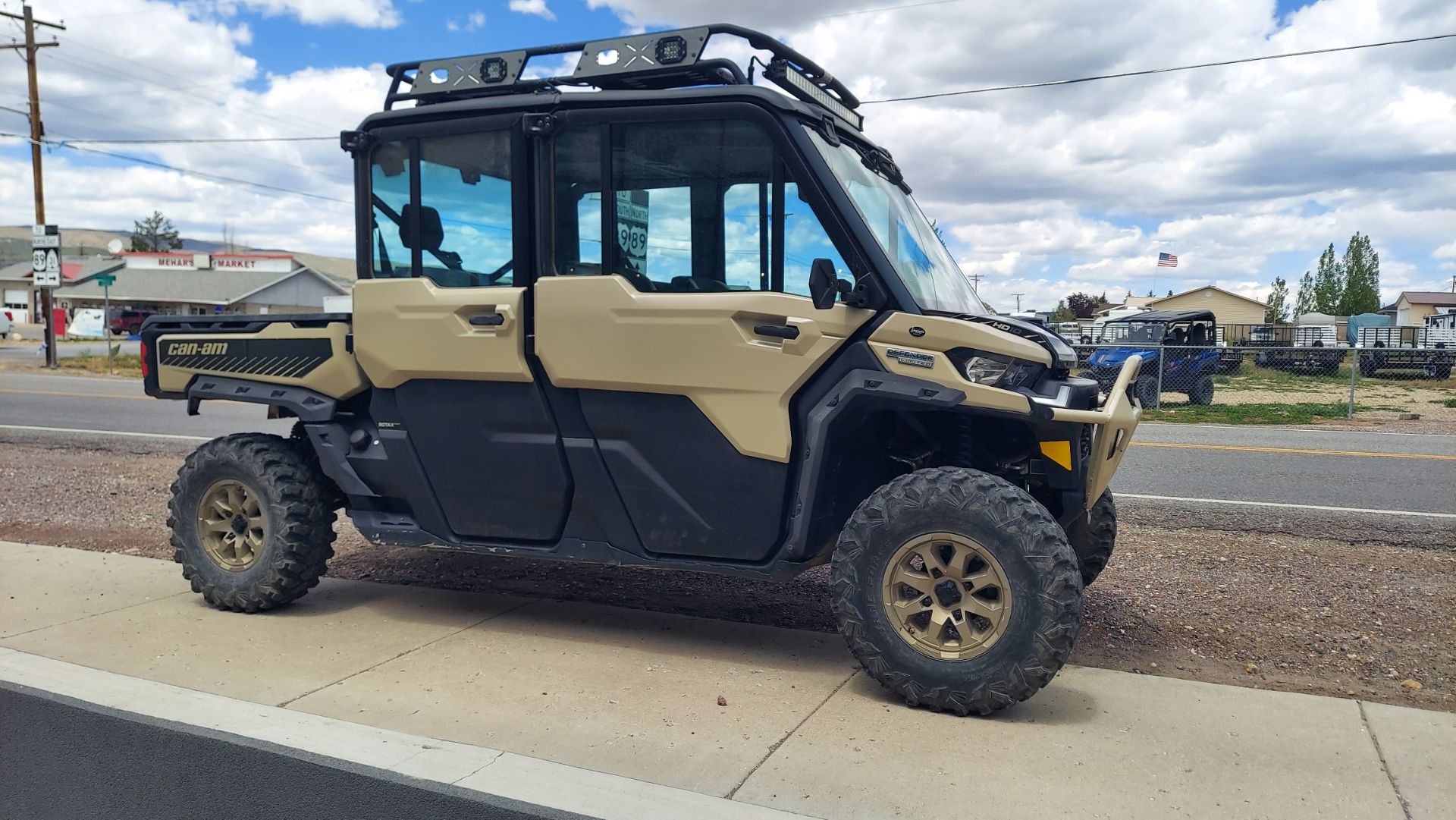 2023 Can-Am Defender MAX Limited in Fairview, Utah - Photo 7