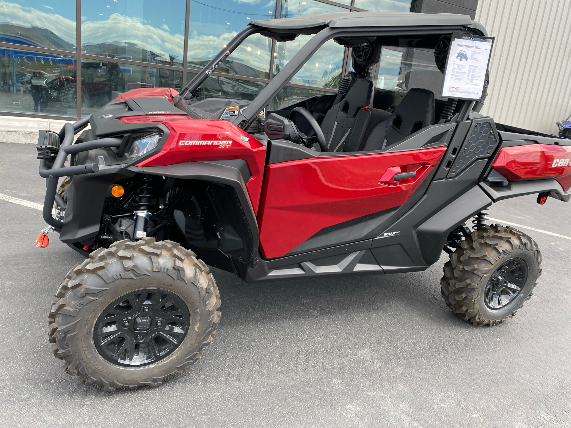 2024 Can-Am Commander XT 1000R in Fairview, Utah - Photo 2