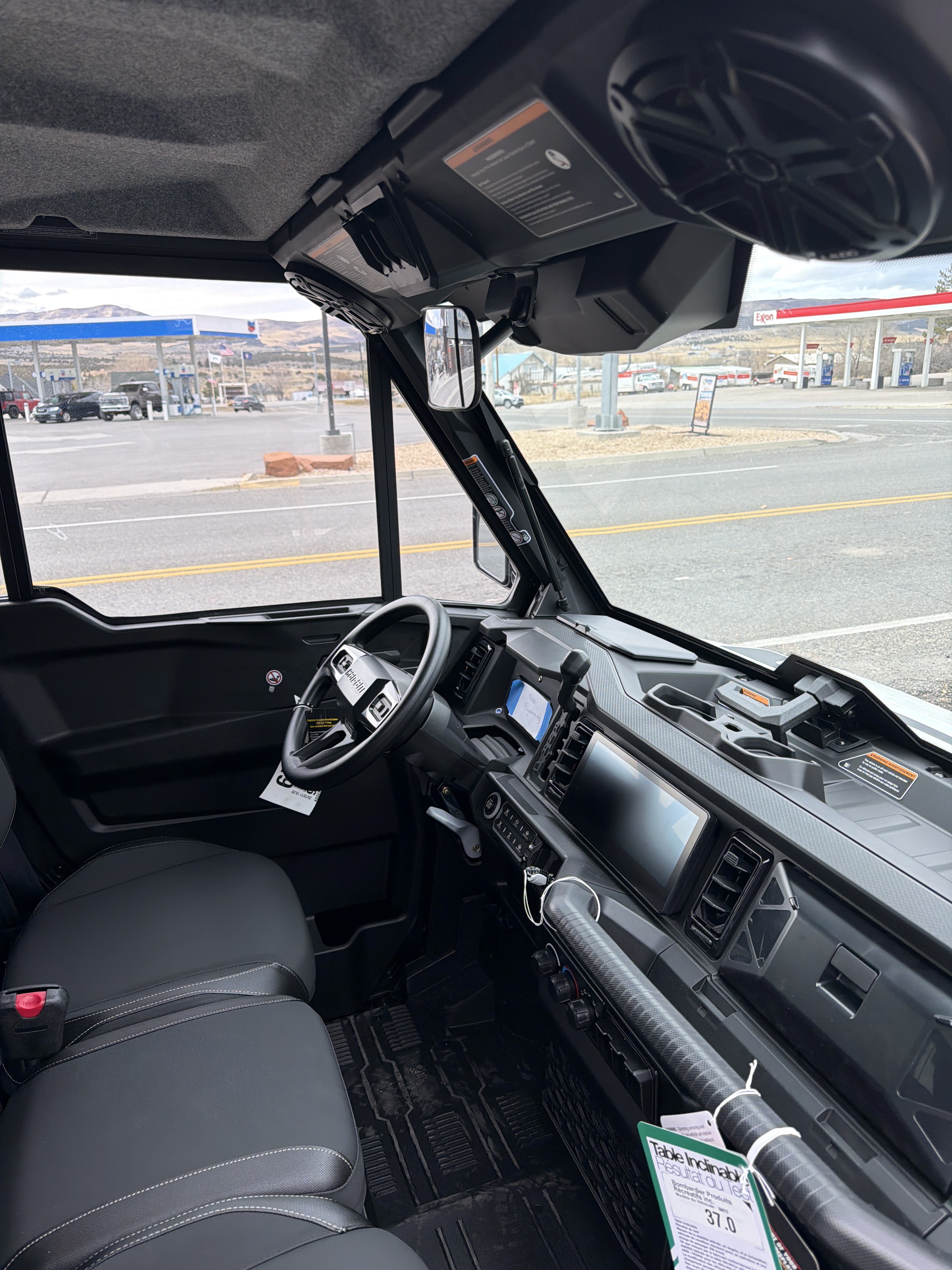 2026 Can-Am Defender MAX Limited HD11 in Fairview, Utah - Photo 4