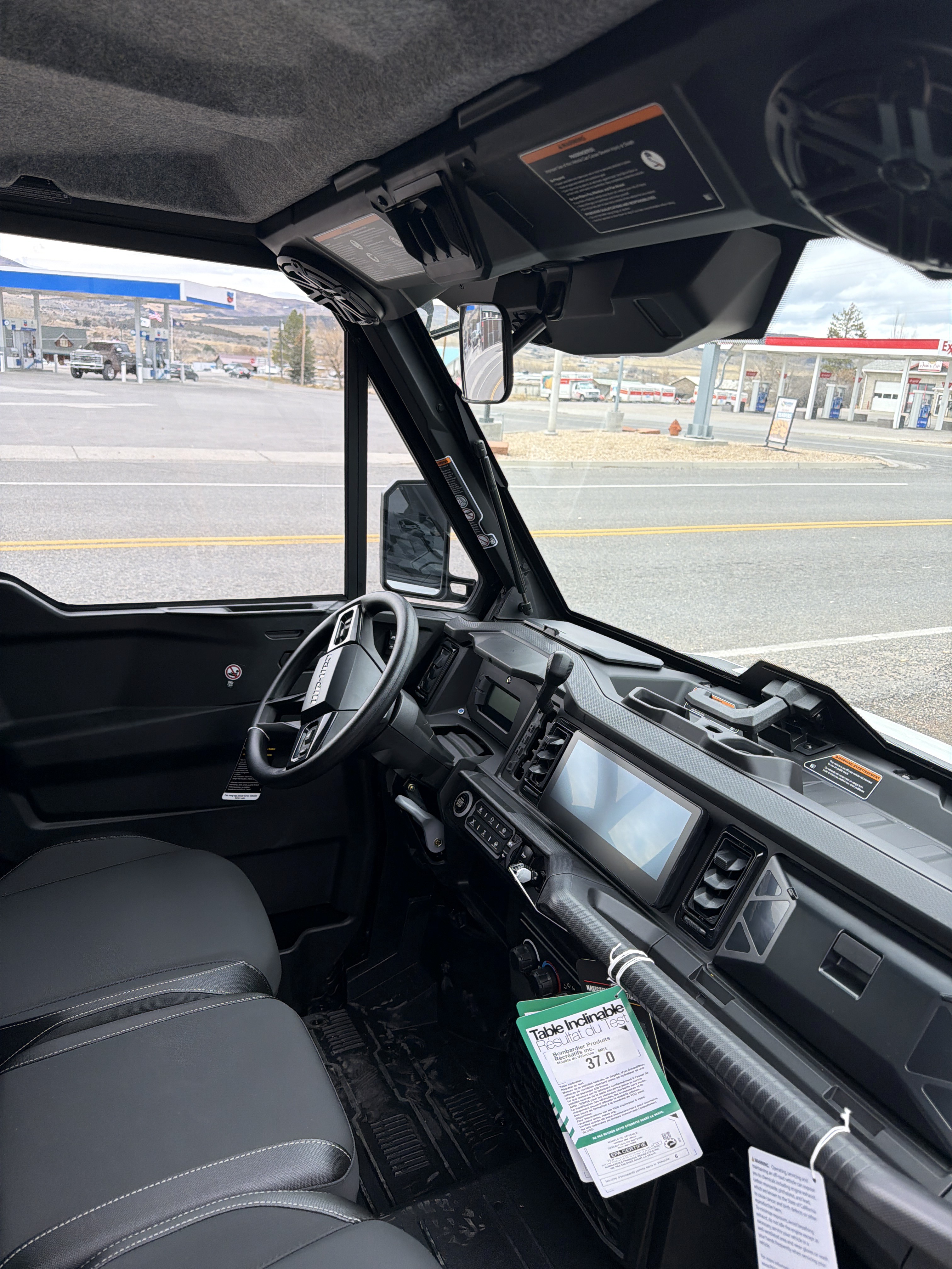 2026 Can-Am Defender MAX Limited HD11 in Fairview, Utah - Photo 4