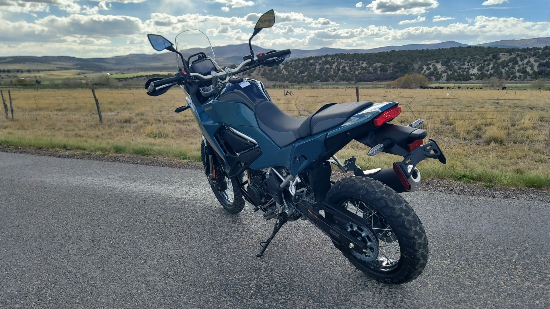 2026 Kawasaki KLE®500 SE ABS in Fairview, Utah - Photo 10