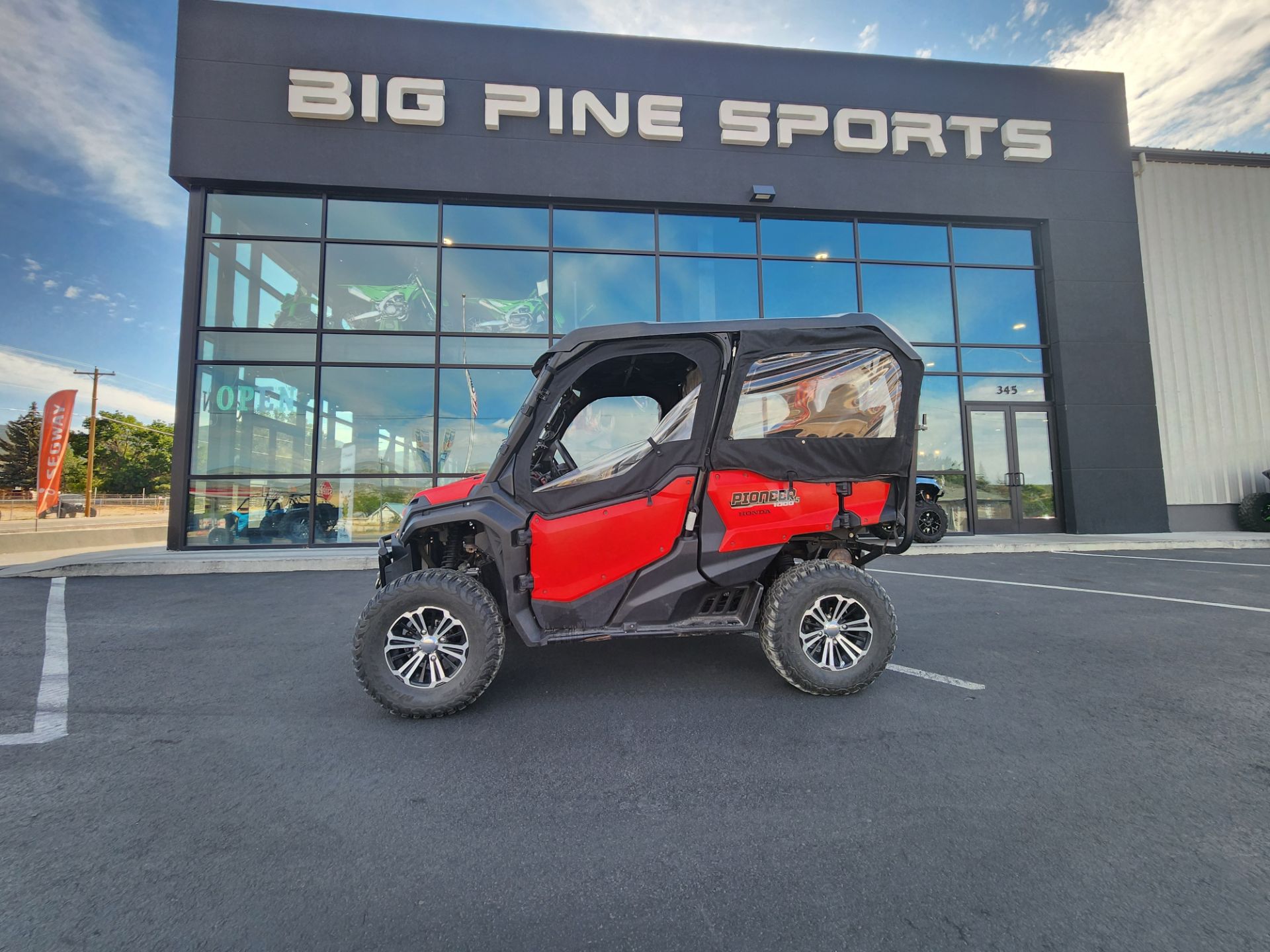 2016 Honda Pioneer 1000 in Fairview, Utah - Photo 4