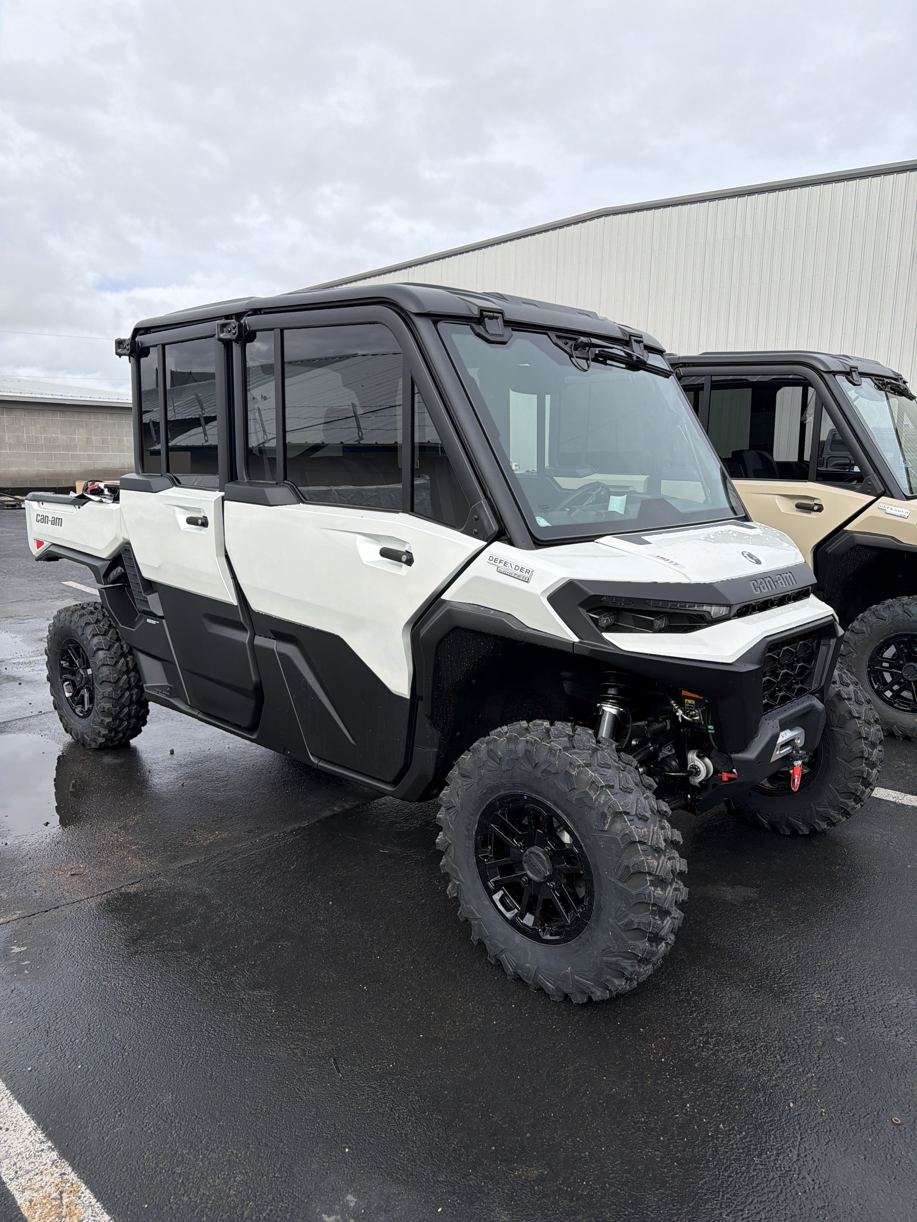 2026 Can-Am Defender MAX Limited HD11 in Fairview, Utah - Photo 1