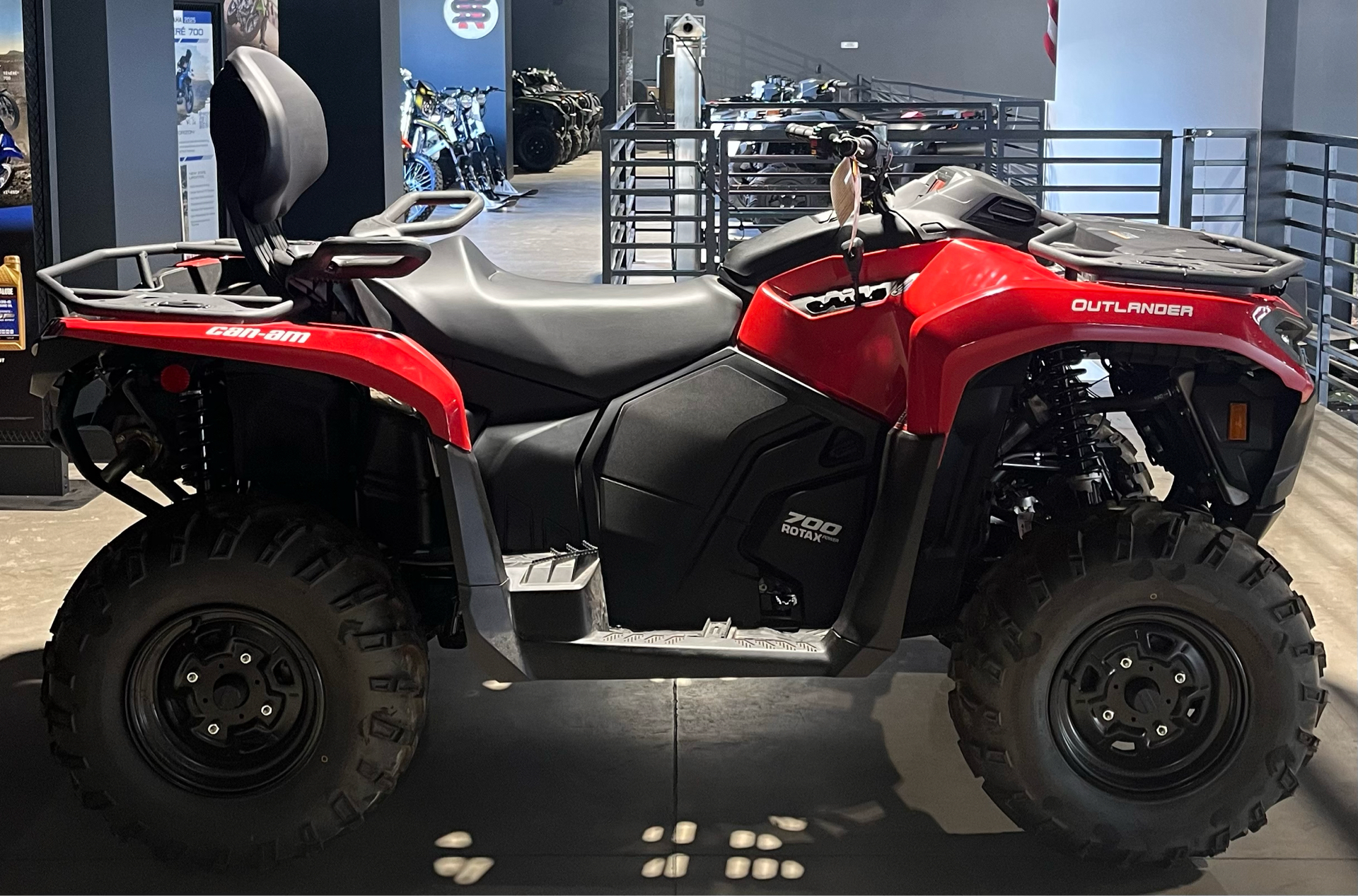 2025 Can-Am Outlander MAX DPS 700 in Fairview, Utah - Photo 3