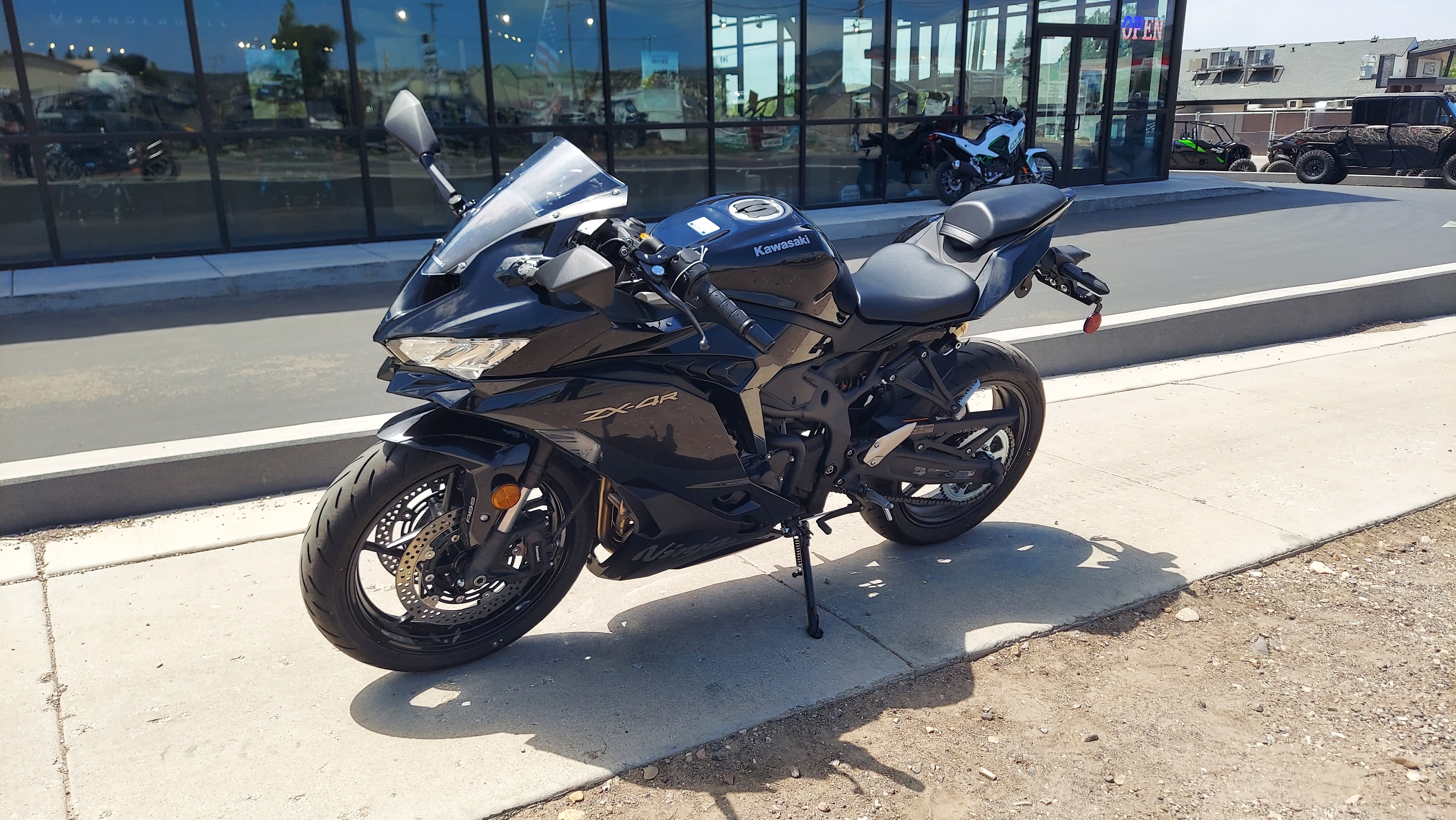 2025 Kawasaki Ninja® ZX™-4R ABS in Fairview, Utah - Photo 3