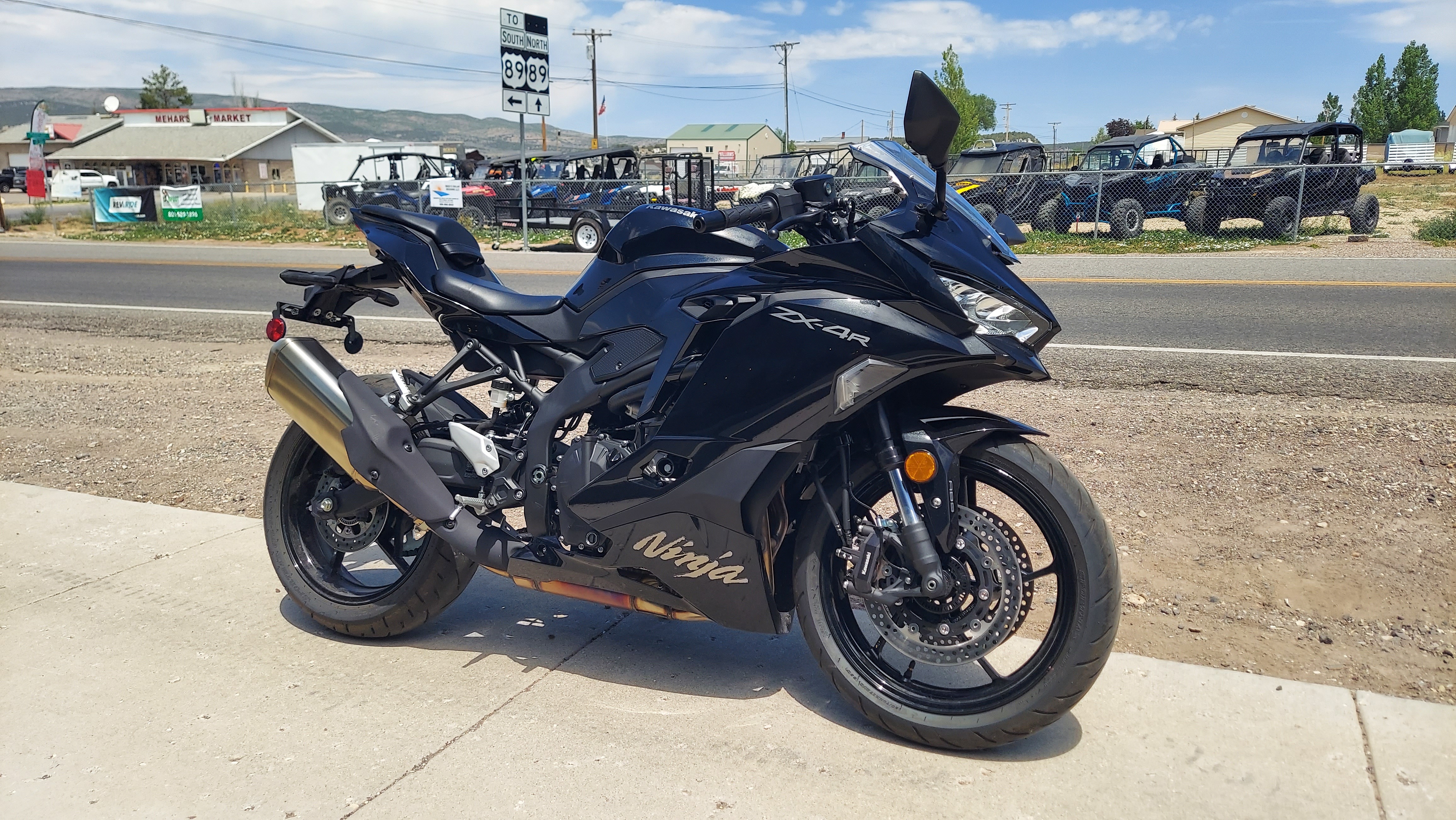 2025 Kawasaki Ninja® ZX™-4R ABS in Fairview, Utah - Photo 9