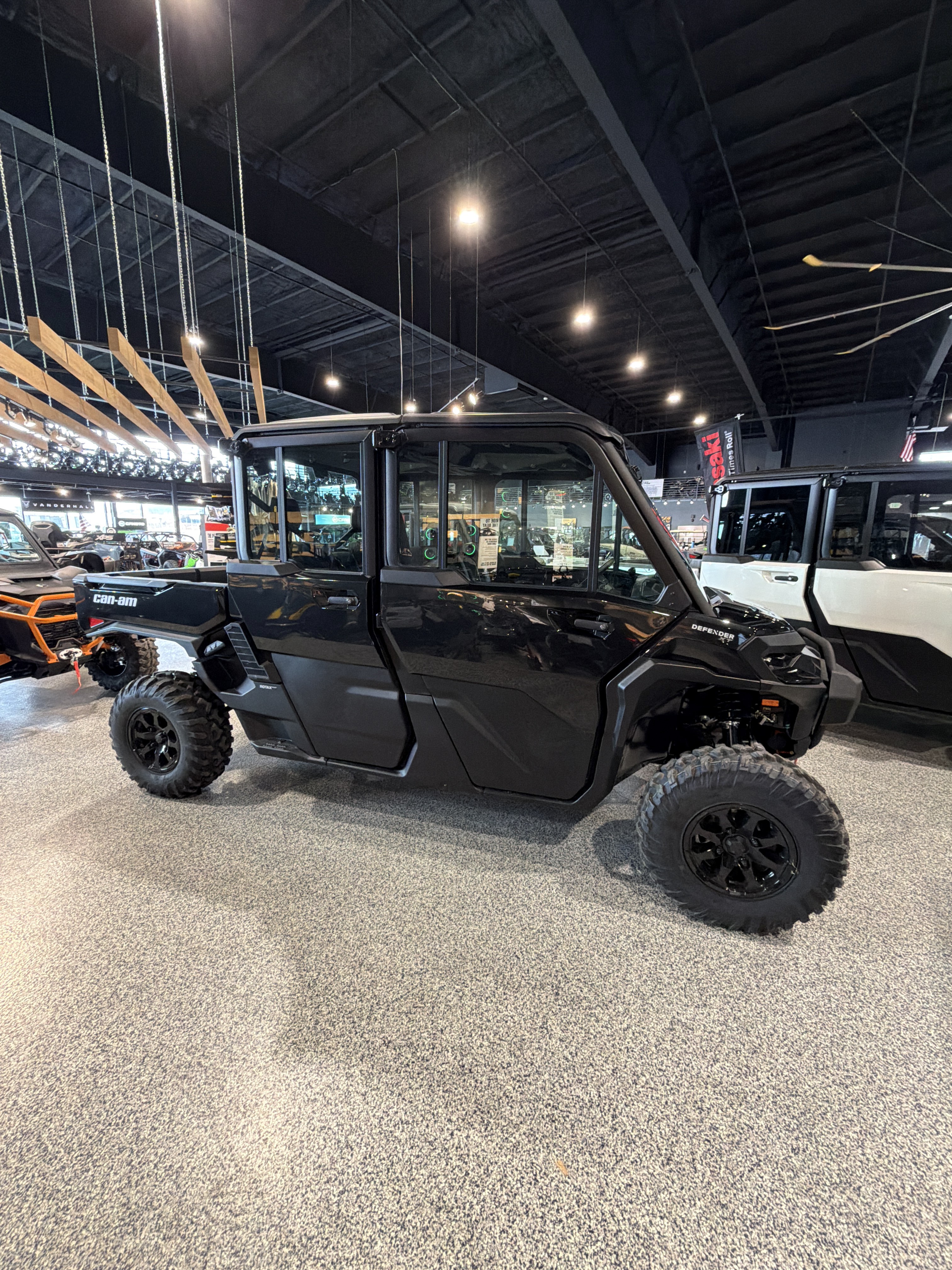 2026 Can-Am Defender MAX XT CAB HD11 with 10.25 in. touchscreen display in Fairview, Utah - Photo 1