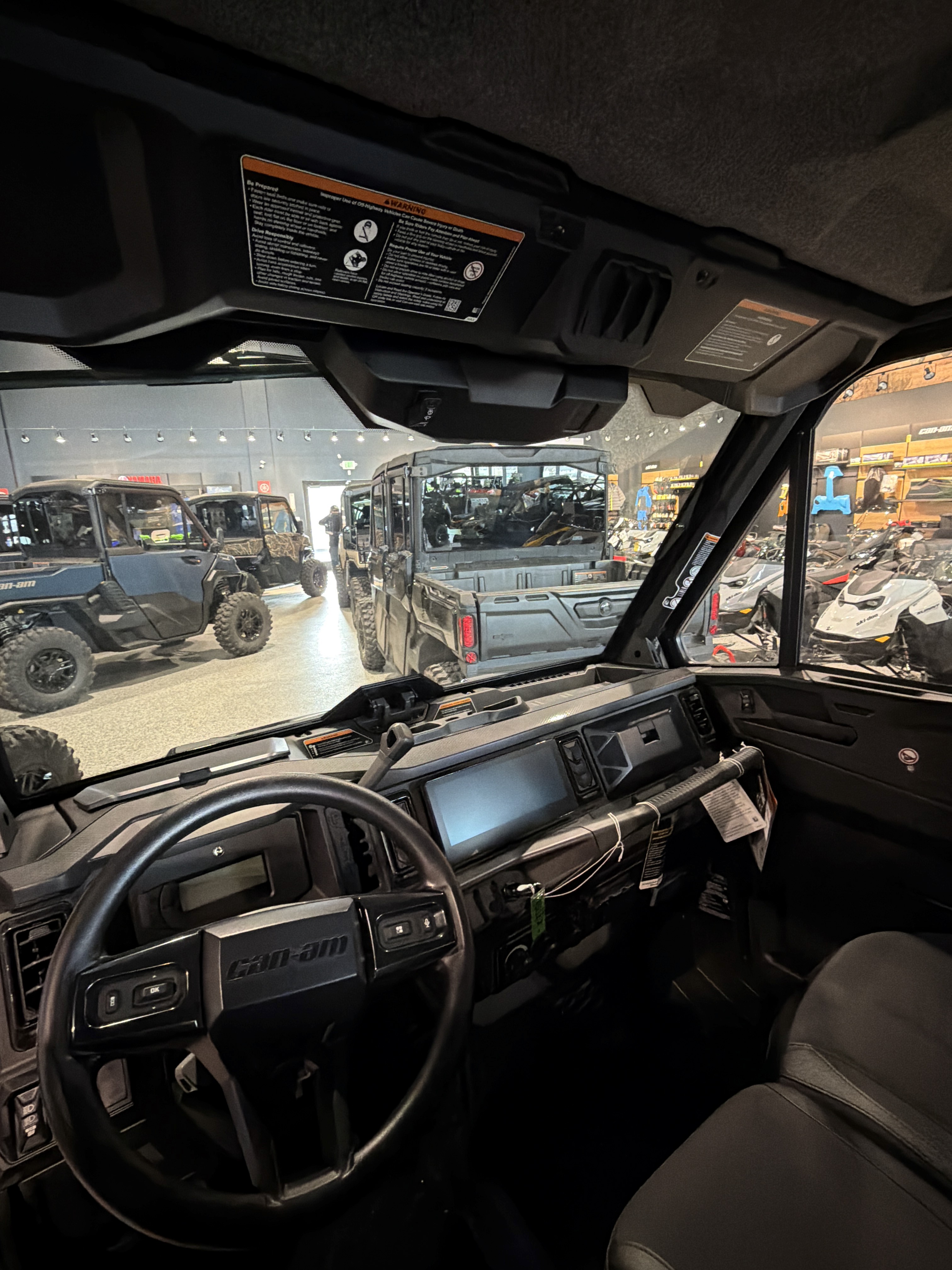 2026 Can-Am Defender MAX XT CAB HD11 with 10.25 in. touchscreen display in Fairview, Utah - Photo 4
