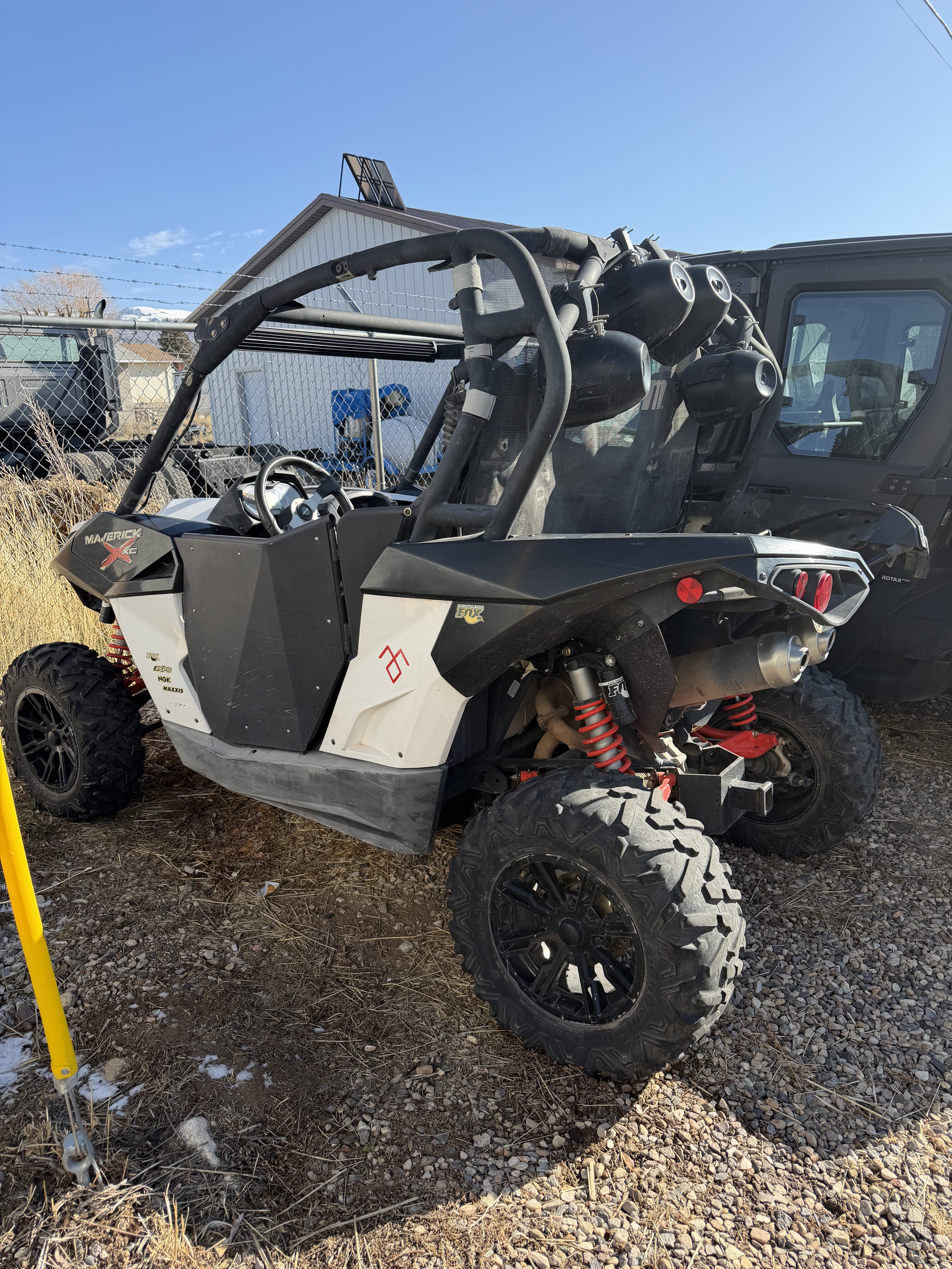 2014 Can-Am Maverick™ X® xc DPS™ 1000R in Fairview, Utah - Photo 3