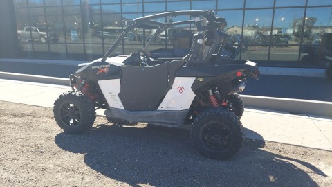2014 Can-Am Maverick™ X® xc DPS™ 1000R in Fairview, Utah - Photo 8
