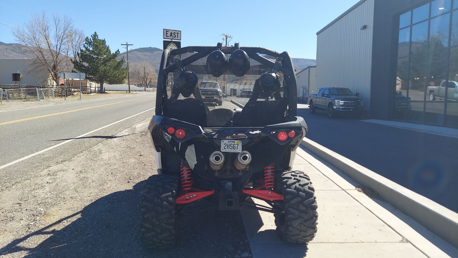 2014 Can-Am Maverick™ X® xc DPS™ 1000R in Fairview, Utah - Photo 10