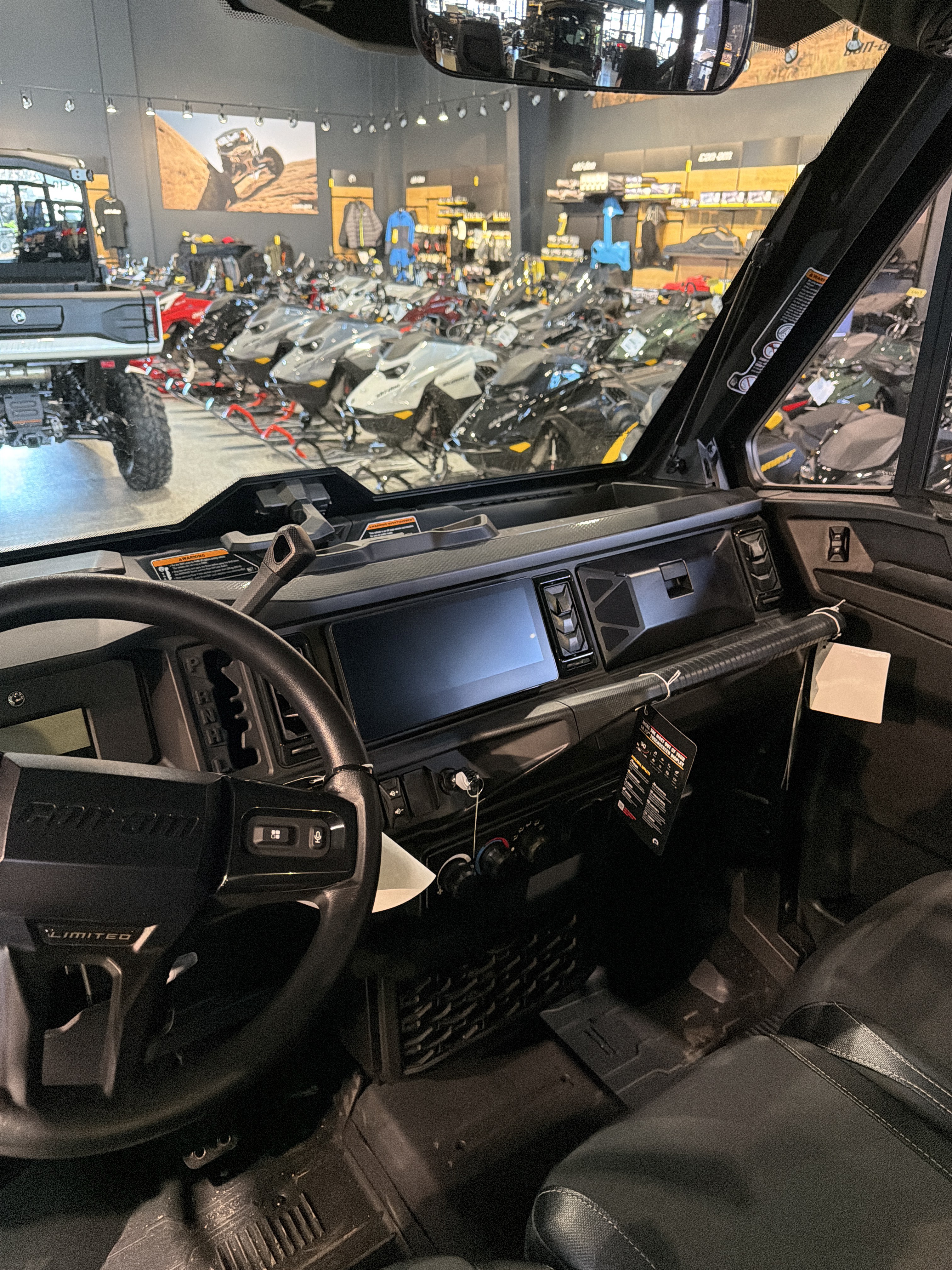 2026 Can-Am Defender Limited HD11 in Fairview, Utah - Photo 3