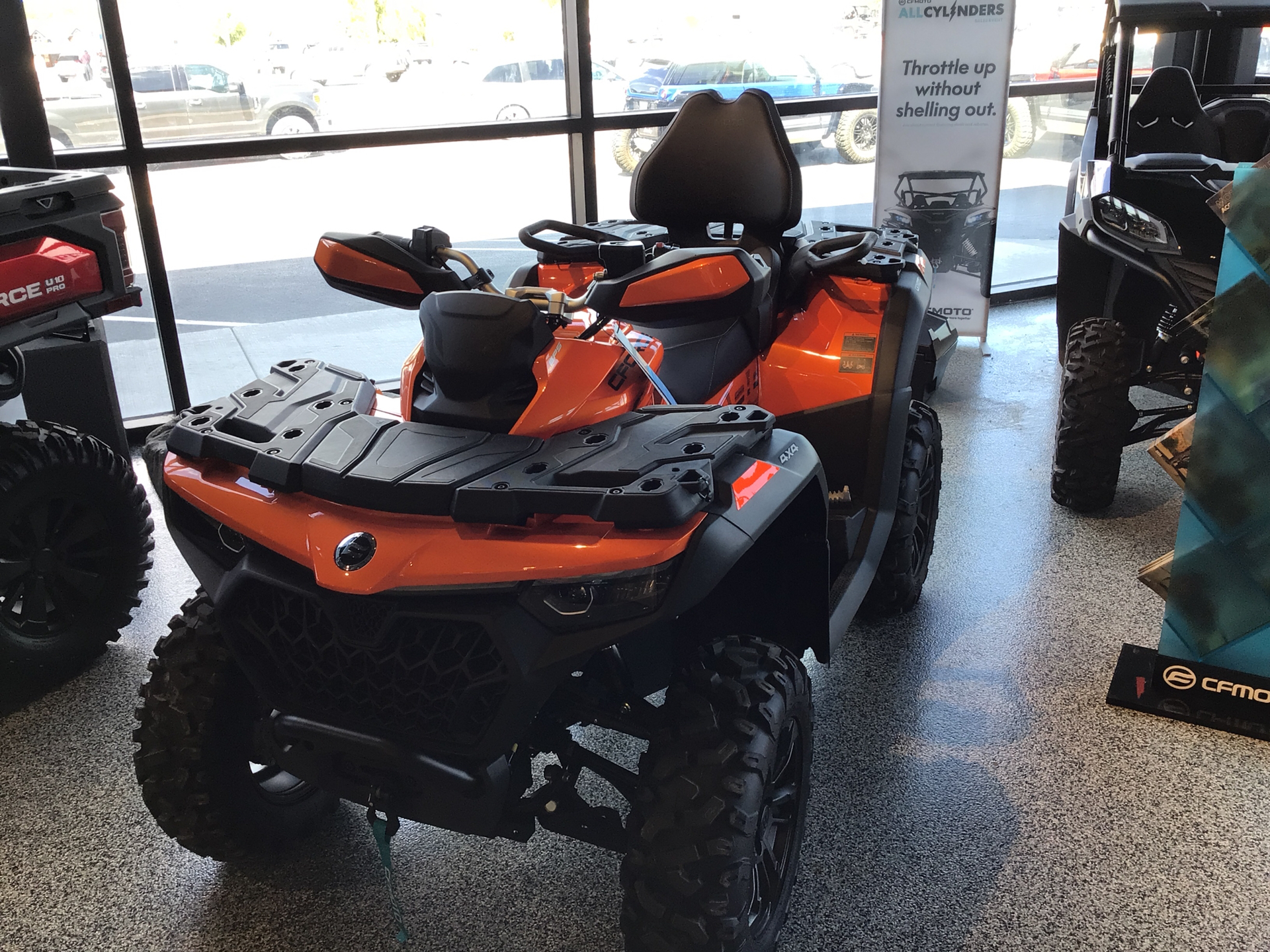2025 CFMOTO CForce 800 Touring in Fairview, Utah - Photo 1