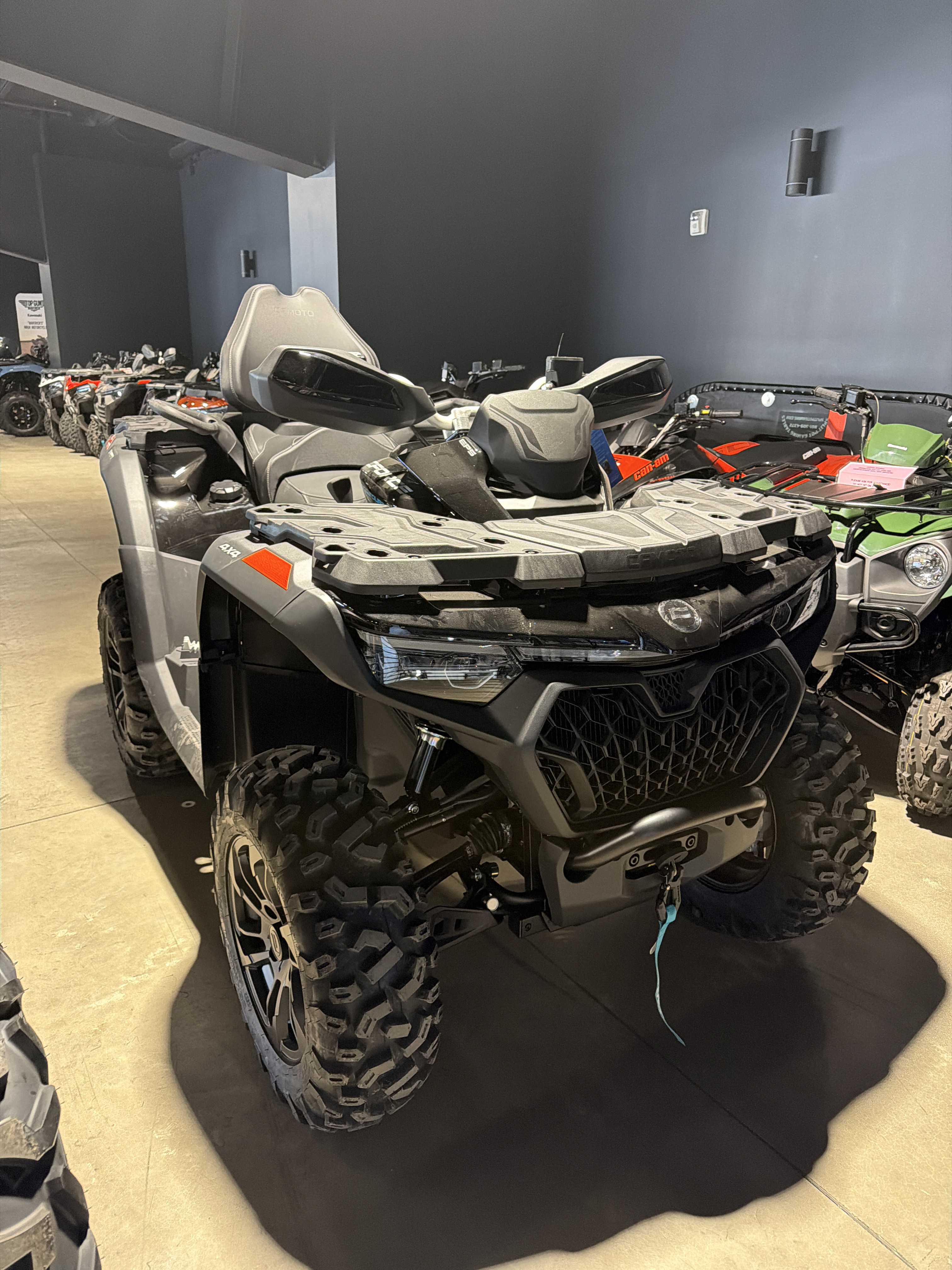 2026 CFMOTO CForce 800 Touring in Fairview, Utah - Photo 2