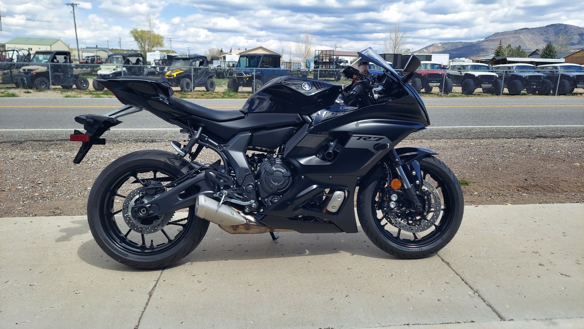 2025 Yamaha YZF-R7 in Fairview, Utah - Photo 10