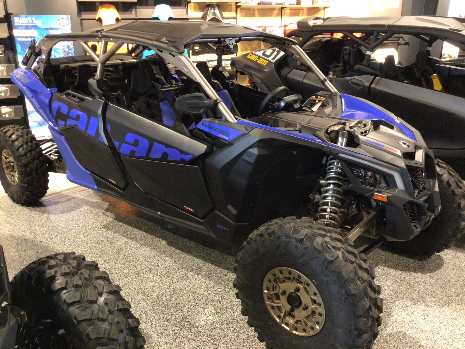 2024 Can-Am Maverick X3 MAX X RS Turbo RR in Fairview, Utah - Photo 3