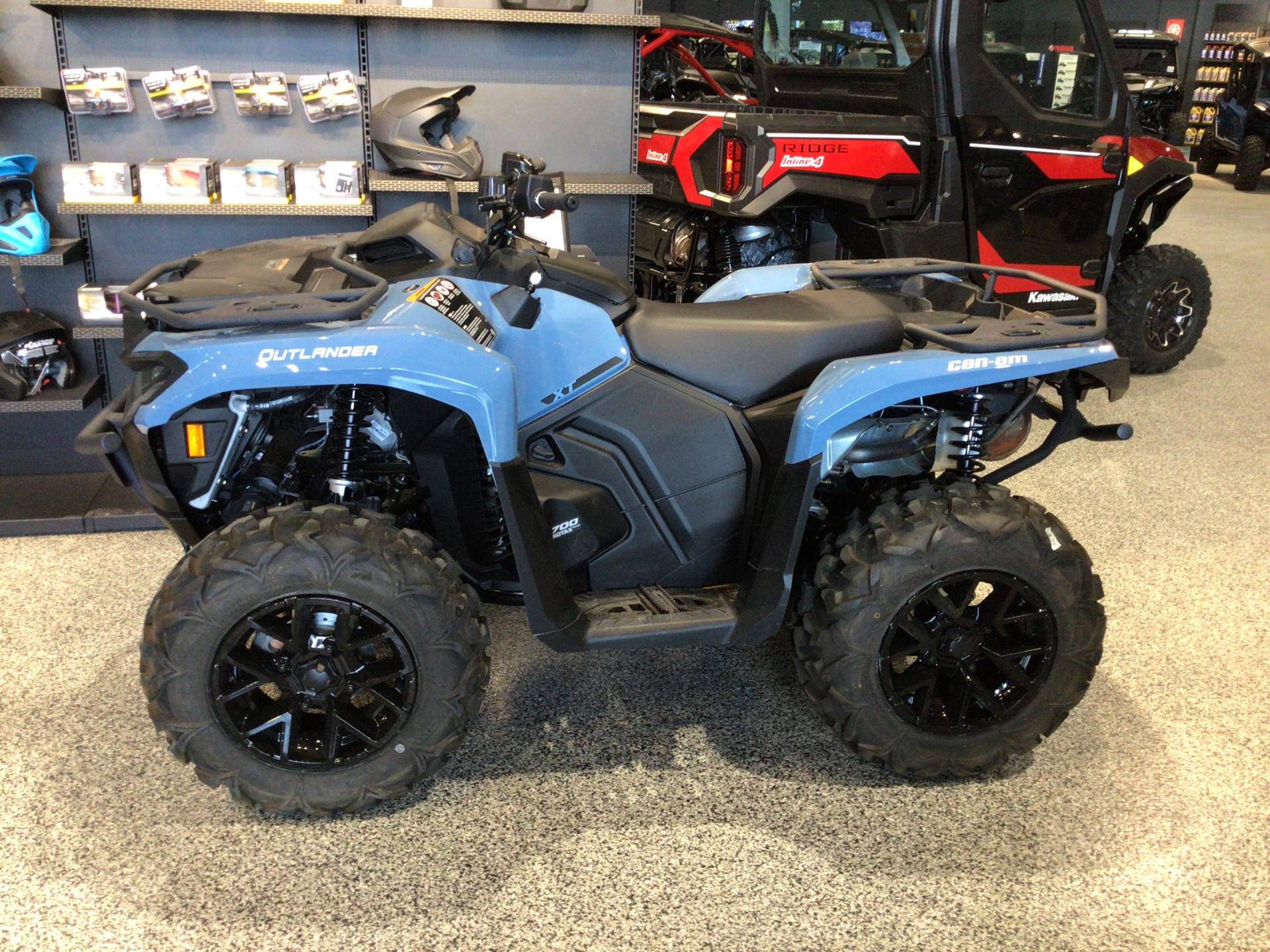 2025 Can-Am Outlander XT 700 in Fairview, Utah - Photo 1