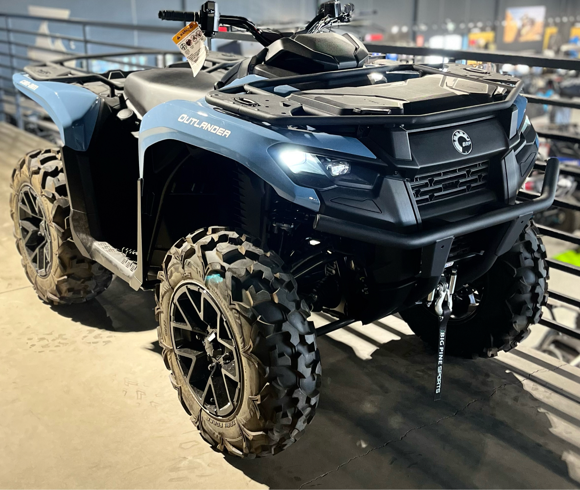2025 Can-Am Outlander XT 700 in Fairview, Utah - Photo 1