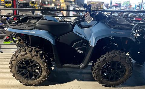 2025 Can-Am Outlander XT 700 in Fairview, Utah - Photo 2