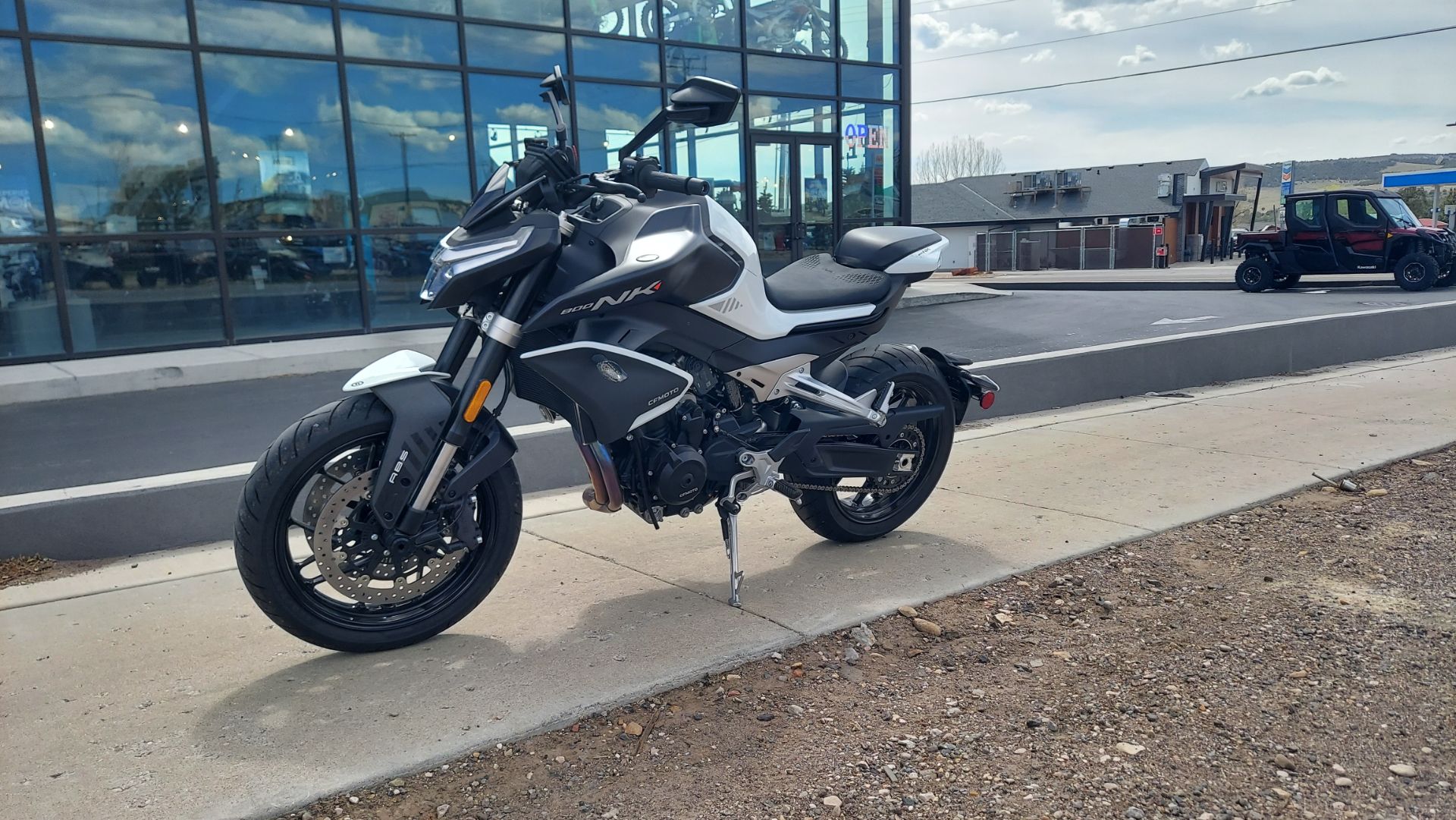 2024 CFMOTO 800NK in Fairview, Utah - Photo 4