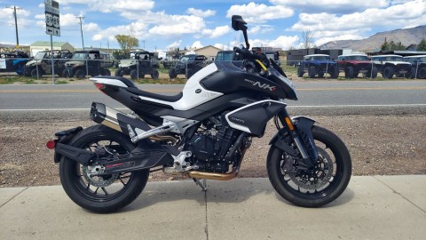 2024 CFMOTO 800NK in Fairview, Utah - Photo 8