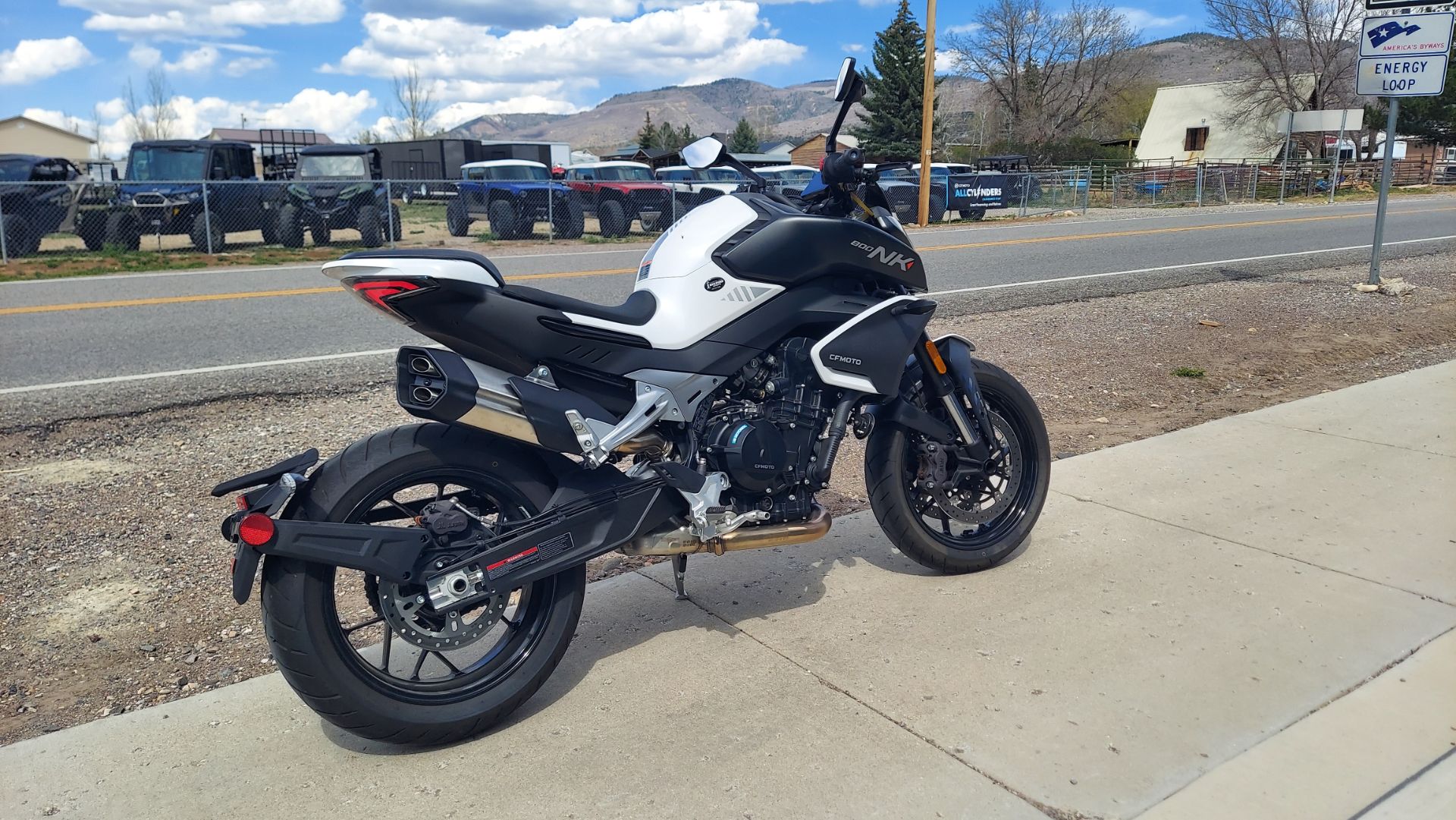 2024 CFMOTO 800NK in Fairview, Utah - Photo 9