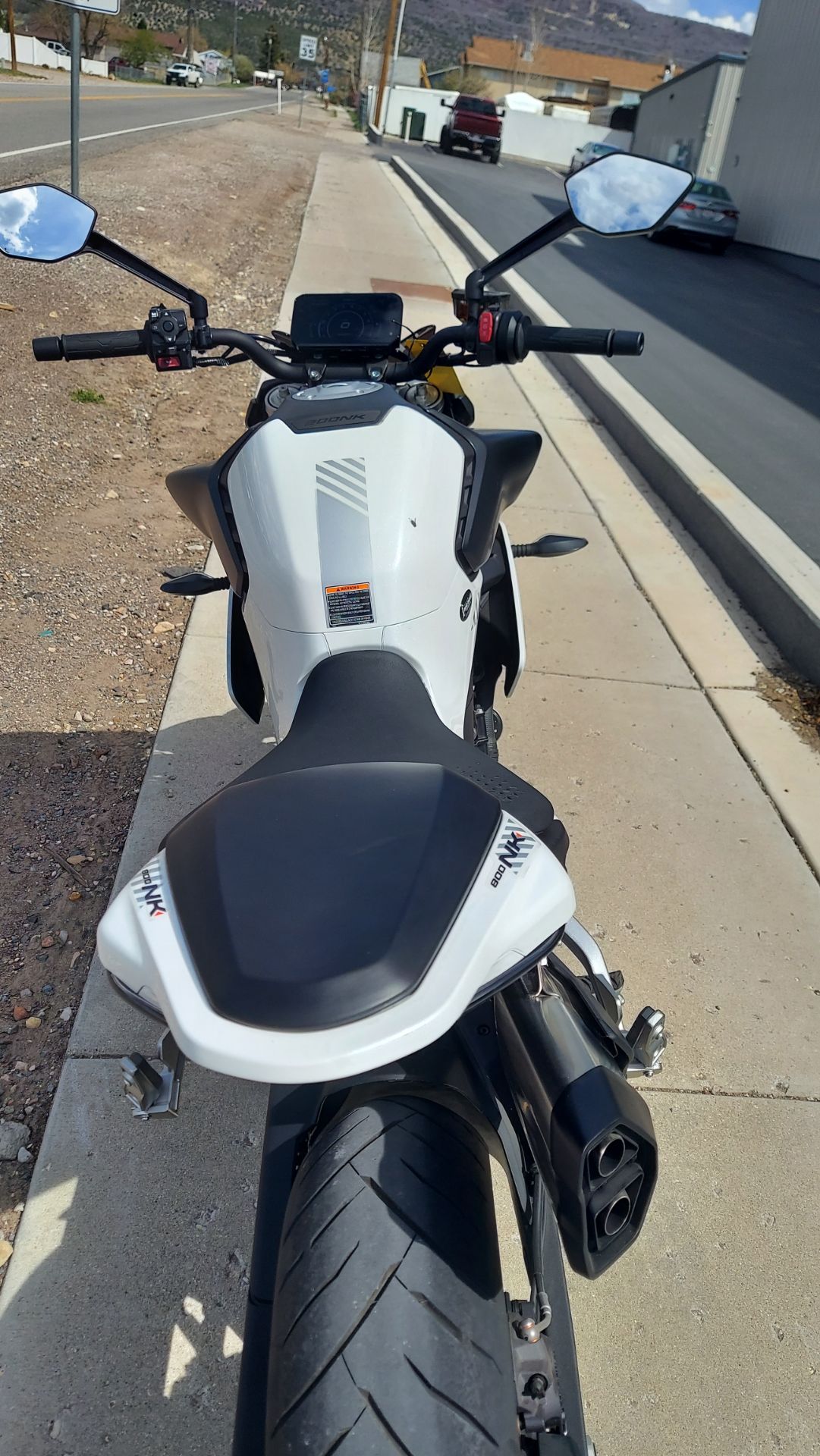 2024 CFMOTO 800NK in Fairview, Utah - Photo 11