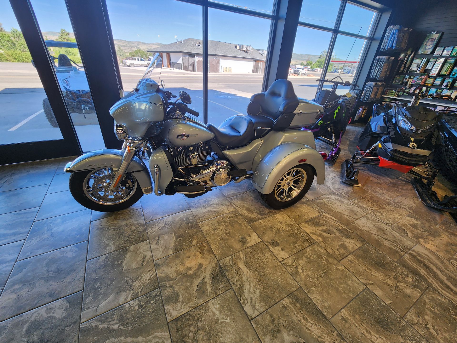 2023 HARLEY DAVIDSON FLHTCUTG in Fairview, Utah - Photo 1