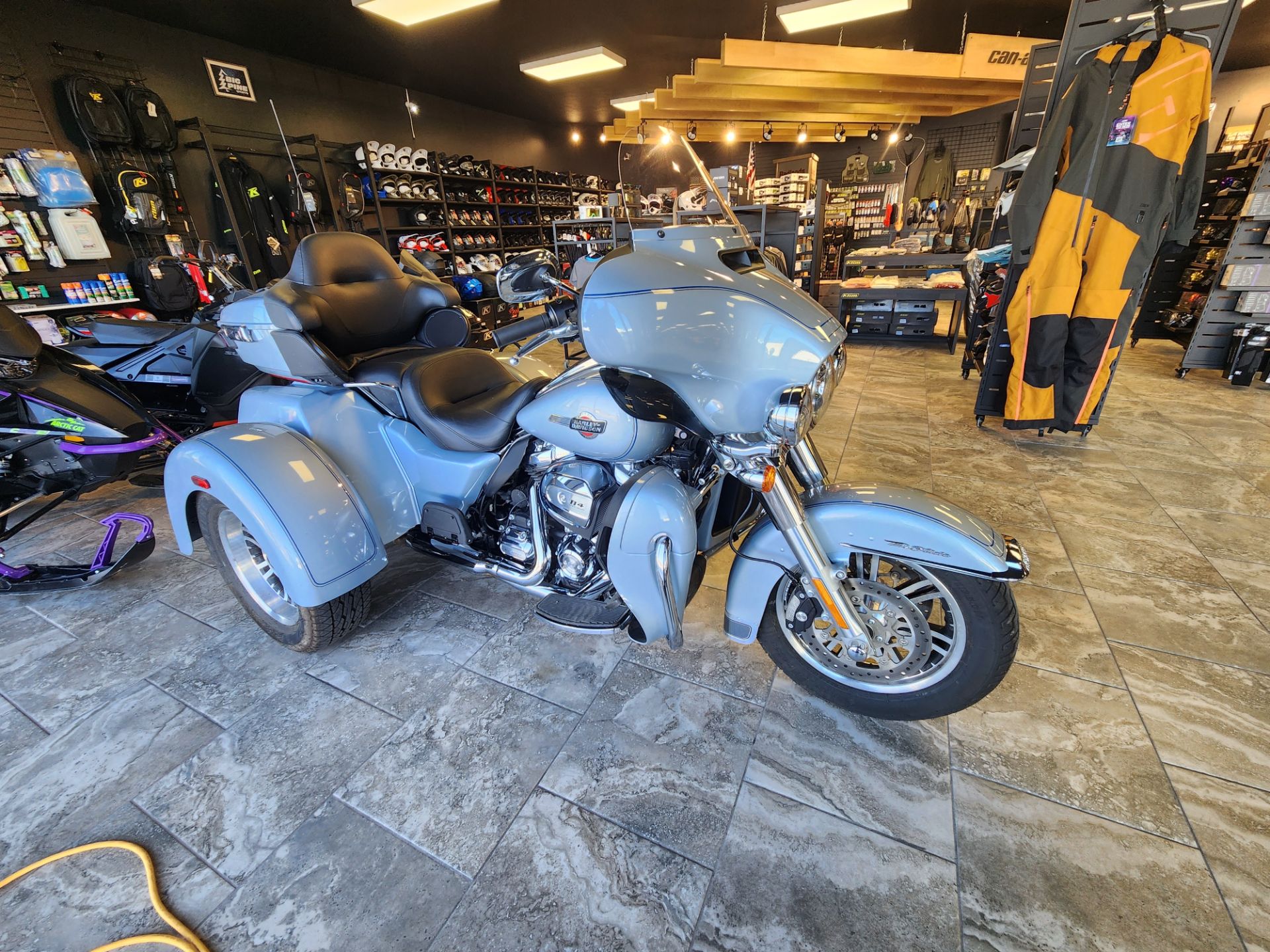 2023 HARLEY DAVIDSON FLHTCUTG in Fairview, Utah - Photo 4