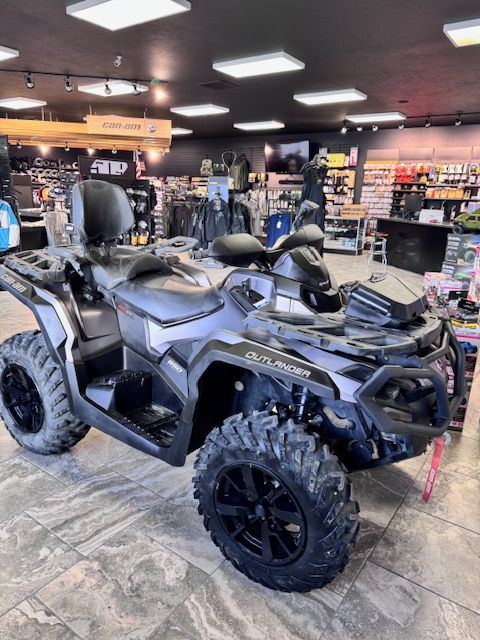 2023 Can-Am OUTLANDER MAX XT 850 in Fairview, Utah - Photo 1