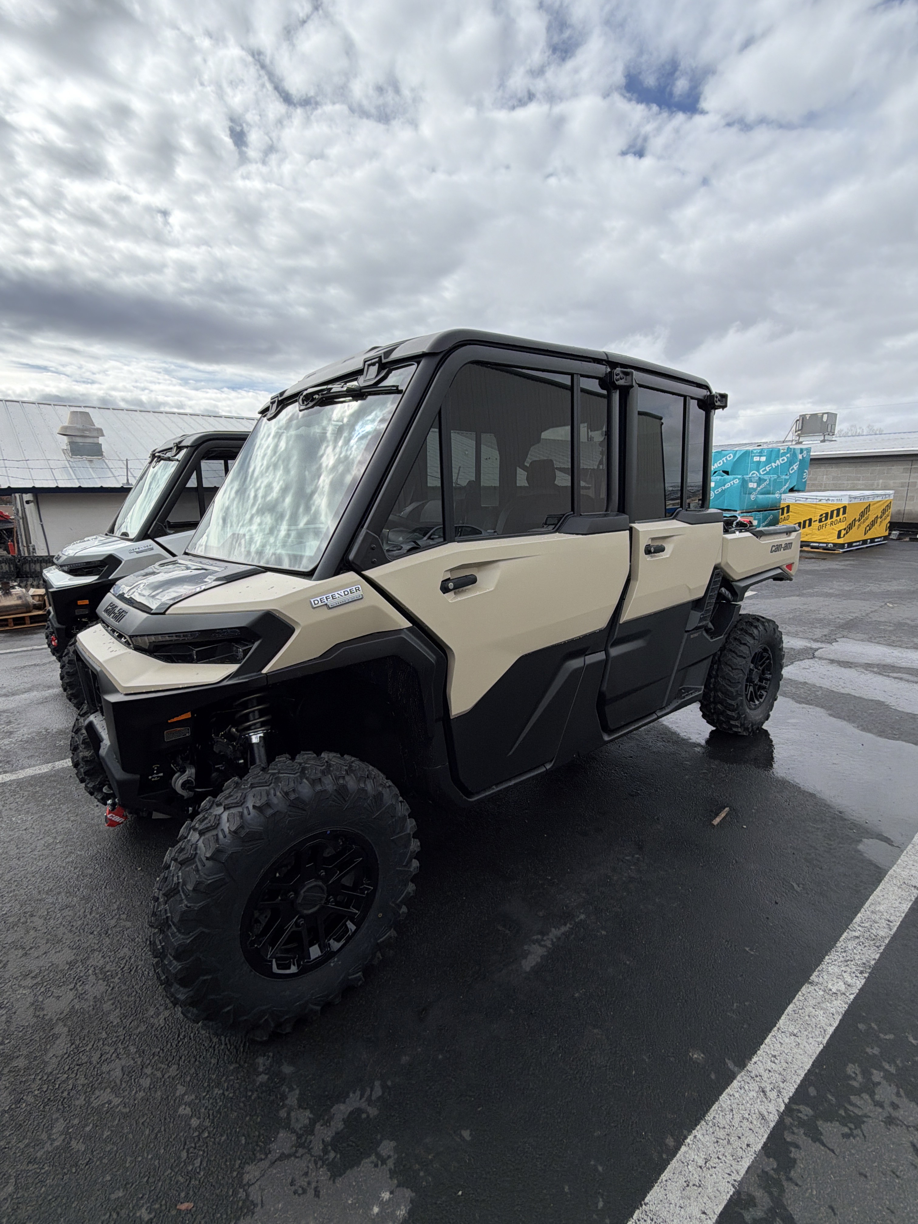 2026 Can-Am Defender MAX Limited HD11 in Fairview, Utah - Photo 2