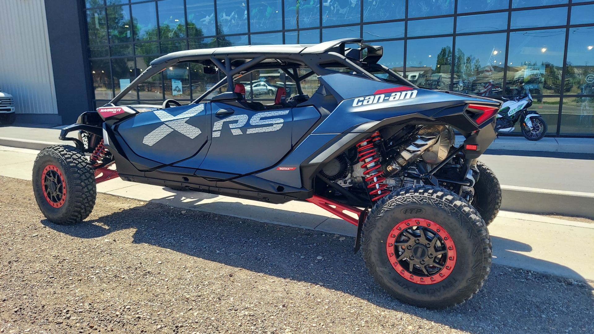 2026 Can-Am Maverick X3 MAX X RS TURBO RR Smart-Shox with 10.25 in. touchscreen display in Fairview, Utah - Photo 2