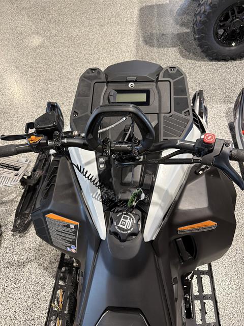 2025 Ski-Doo Summit Adrenaline 154 850 E-TEC SHOT PowderMax Light 2.5 w/ FlexEdge in Fairview, Utah - Photo 3