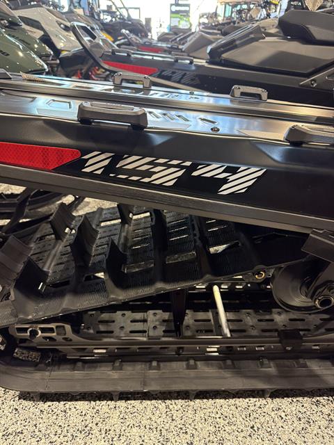 2025 Ski-Doo Summit Adrenaline 154 850 E-TEC SHOT PowderMax Light 2.5 w/ FlexEdge in Fairview, Utah - Photo 4