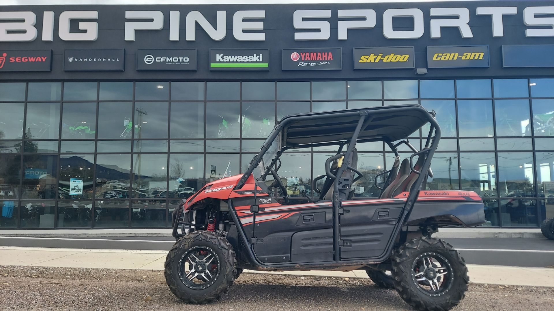2017 Kawasaki Teryx4™ LE in Fairview, Utah - Photo 2