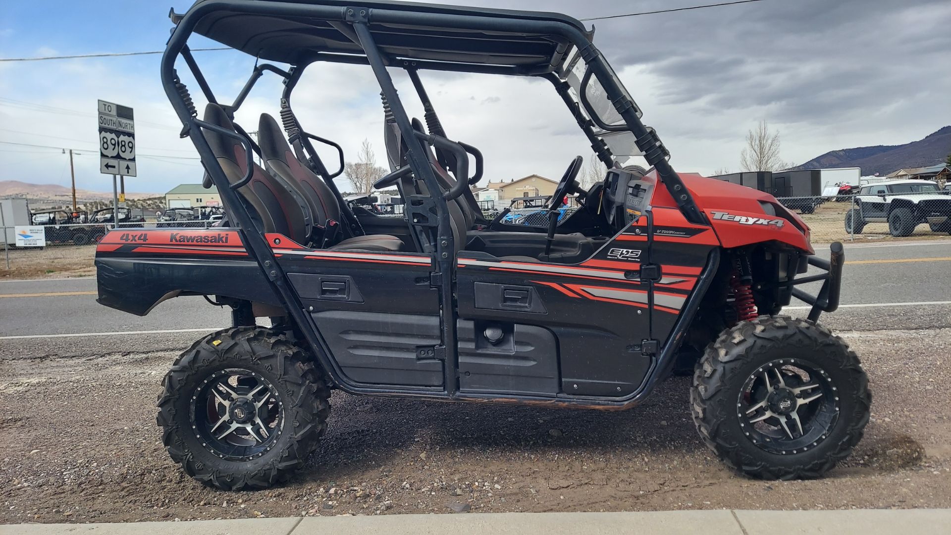 2017 Kawasaki Teryx4™ LE in Fairview, Utah - Photo 9