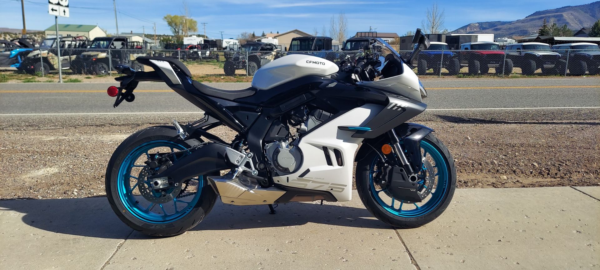 2026 CFMOTO 675SS in Fairview, Utah - Photo 2