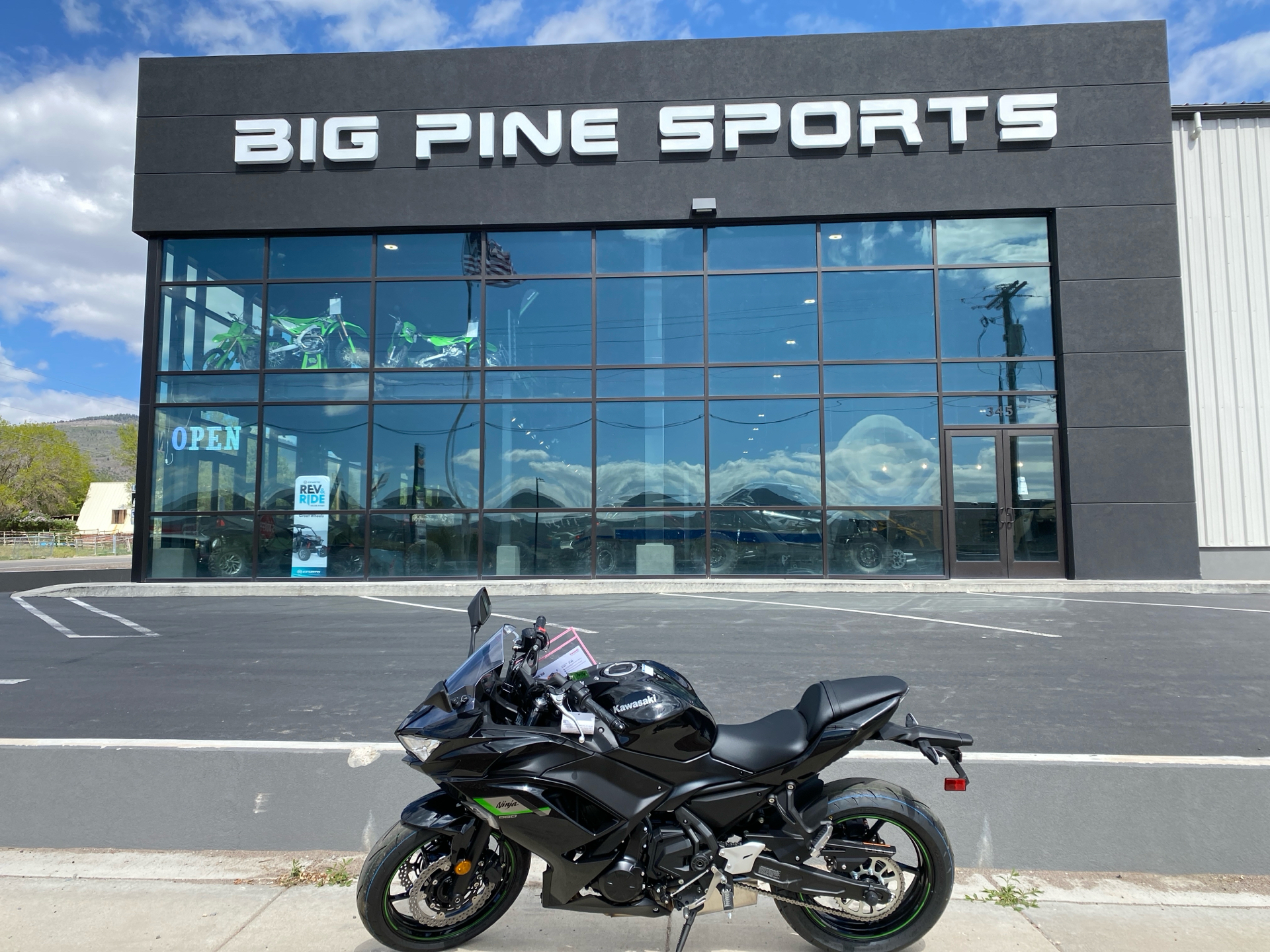 2025 Kawasaki Ninja 650 in Fairview, Utah - Photo 1