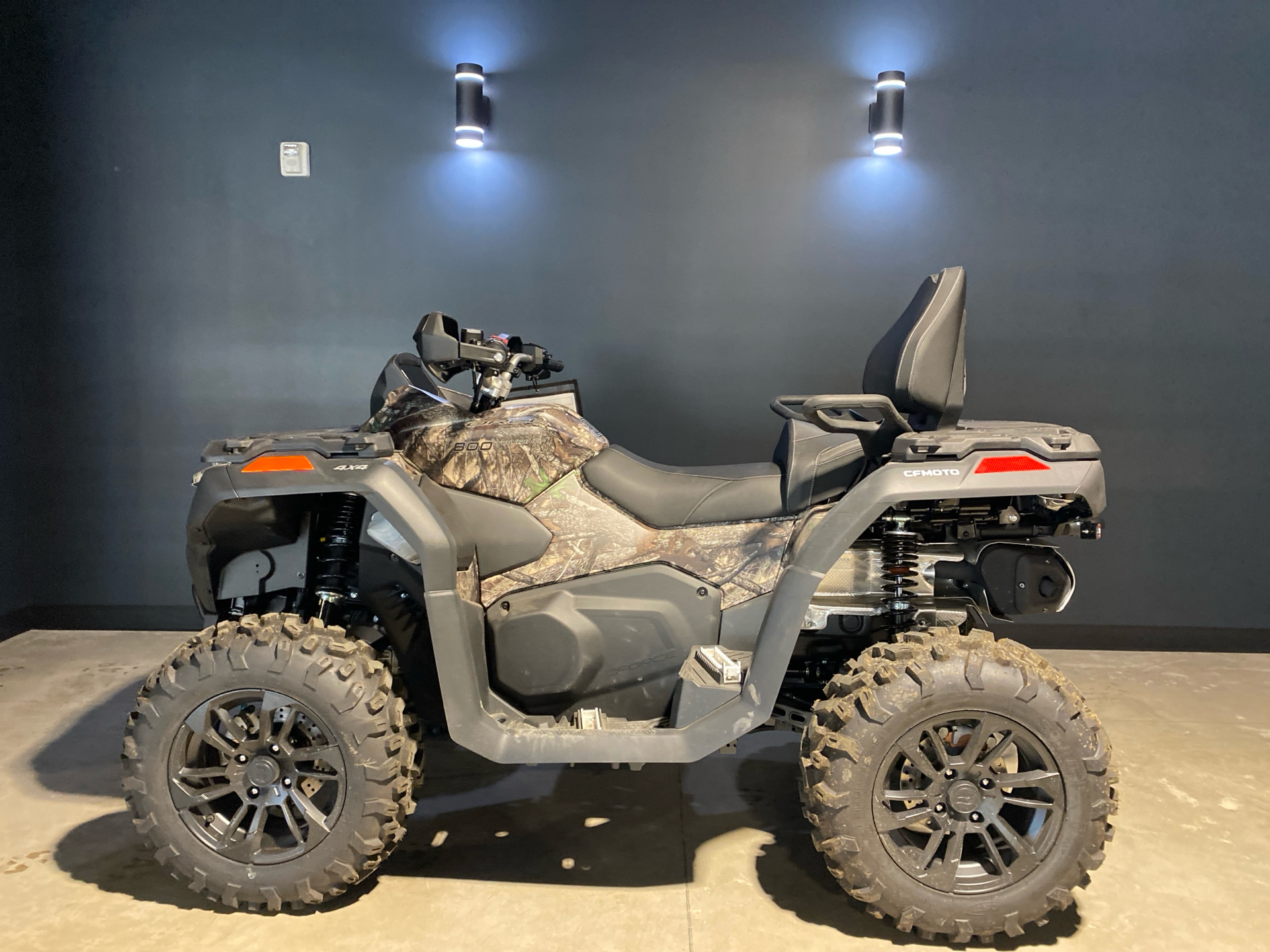 2025 CFMOTO CForce 800 Touring in Fairview, Utah - Photo 1
