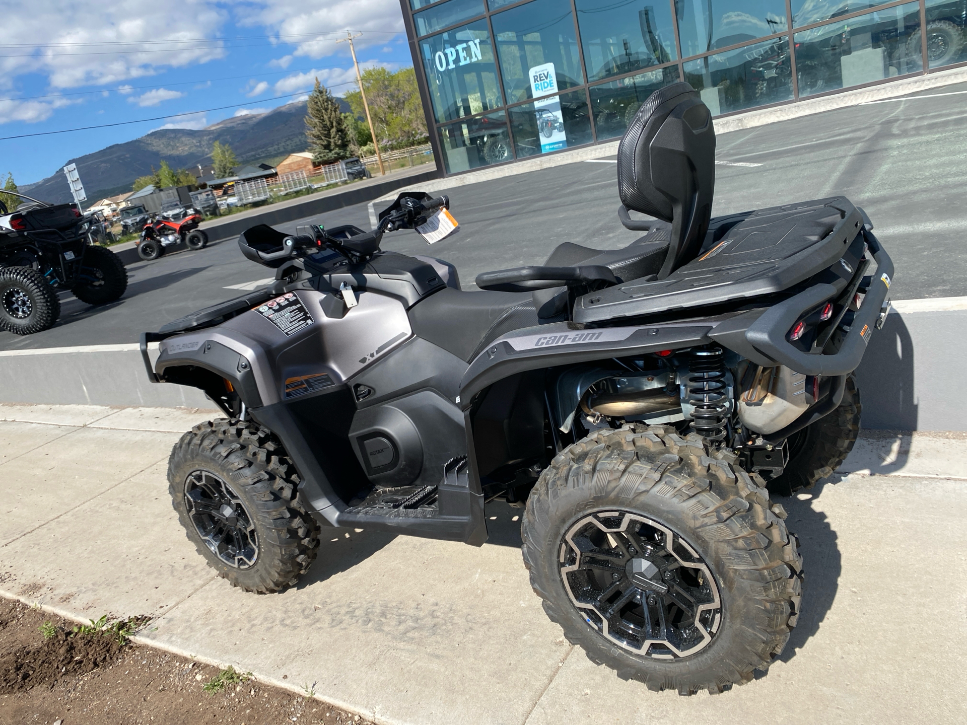 2025 Can-Am Outlander MAX XT 850 in Fairview, Utah - Photo 2