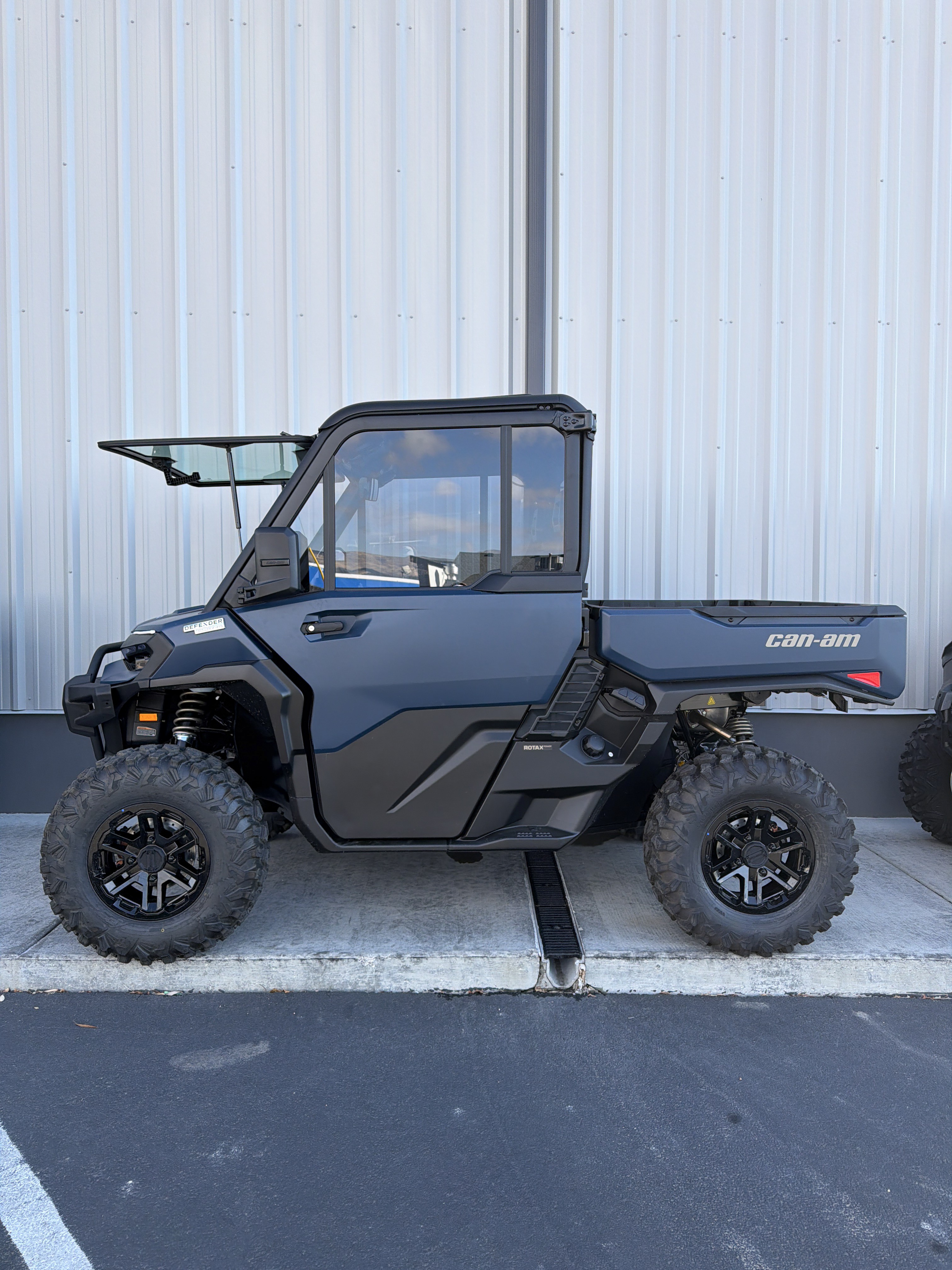 2026 Can-Am Defender Limited HD11 in Fairview, Utah - Photo 1