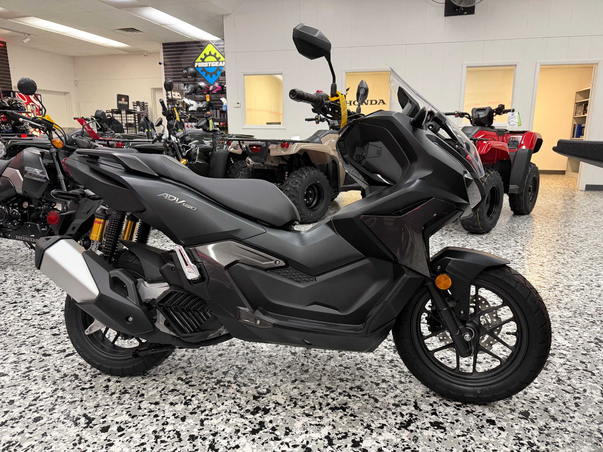2027 Honda ADV160 1