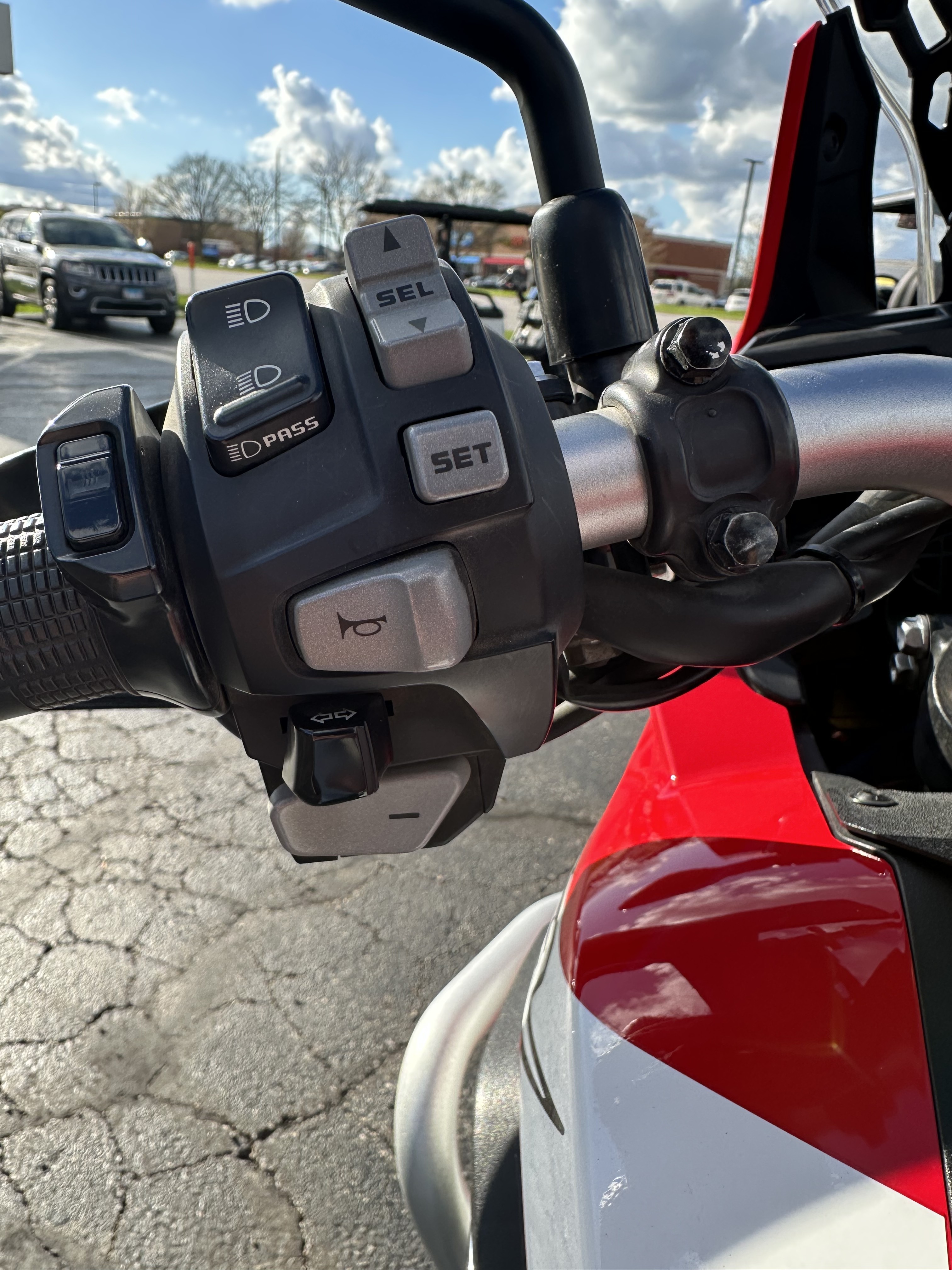 2016 Honda Africa Twin DCT 12
