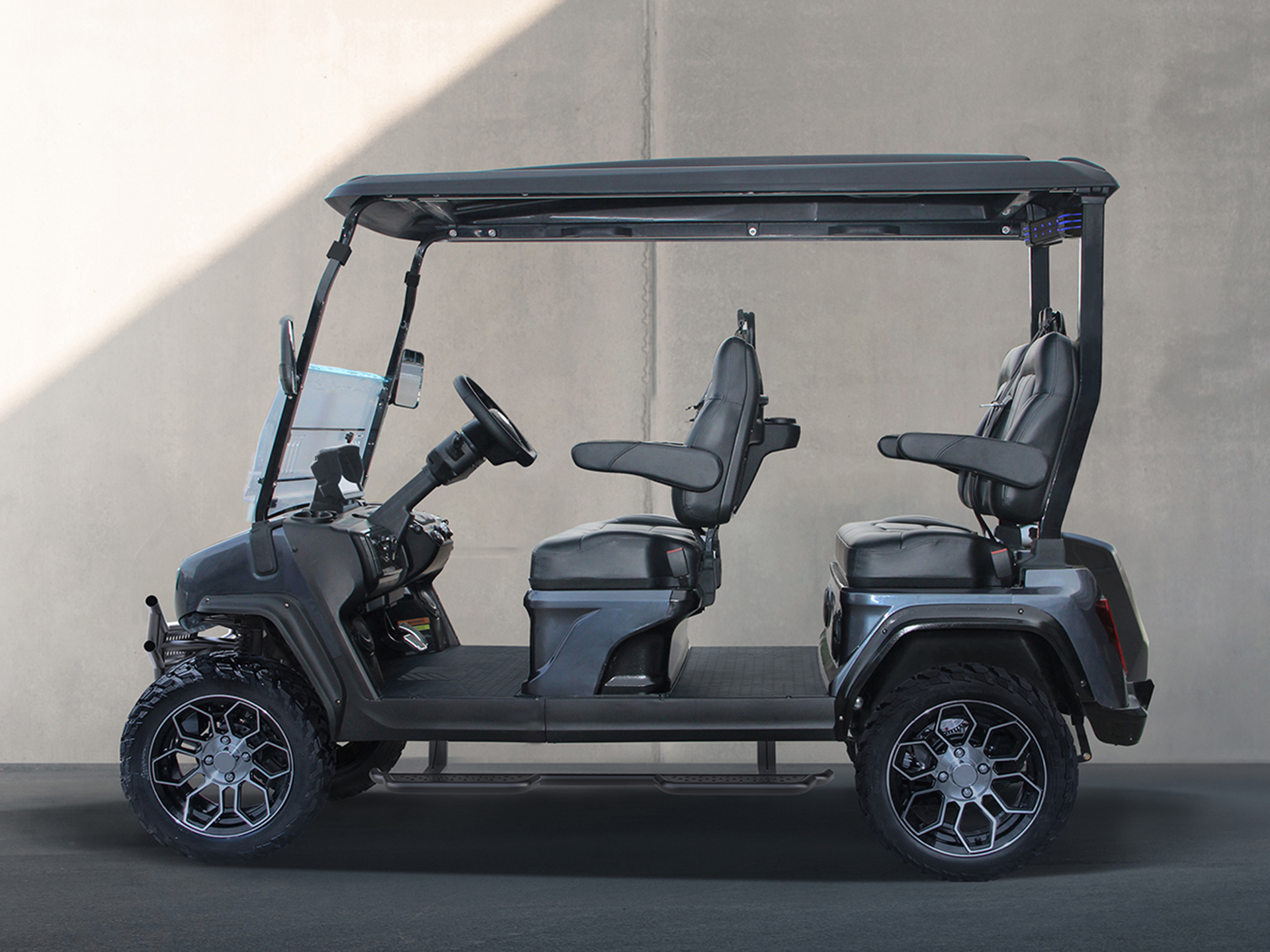 New 2025 Evolution Electric Vehicles D5 Maverick 4 Golf Carts in