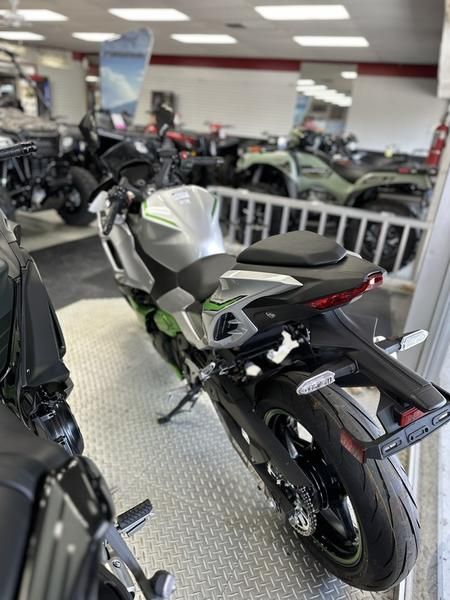 2024 Kawasaki Ninja 7 Hybrid ABS, Houma LA | New Motorcycles for