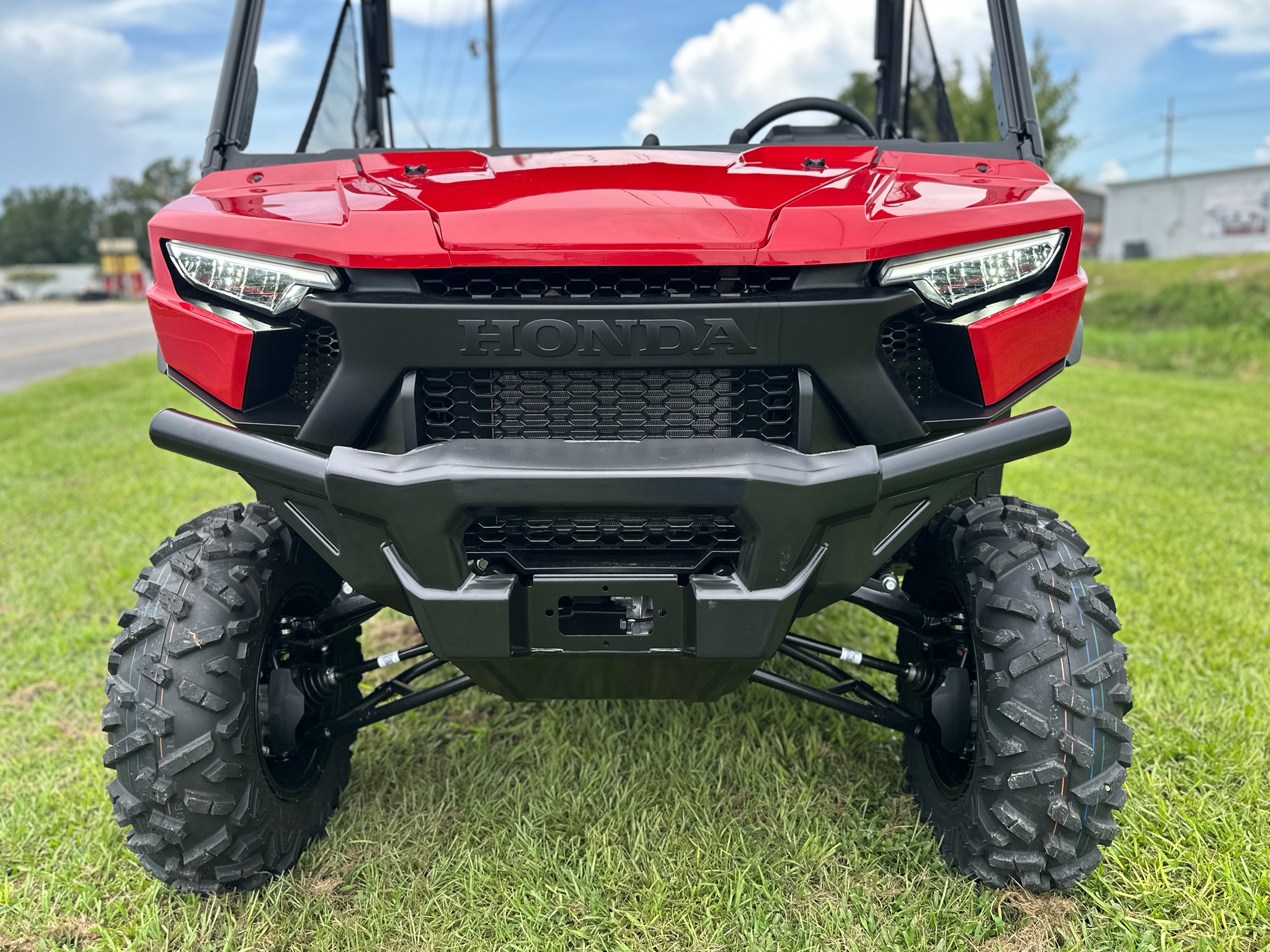2026 Honda Pioneer 1000 Deluxe 2