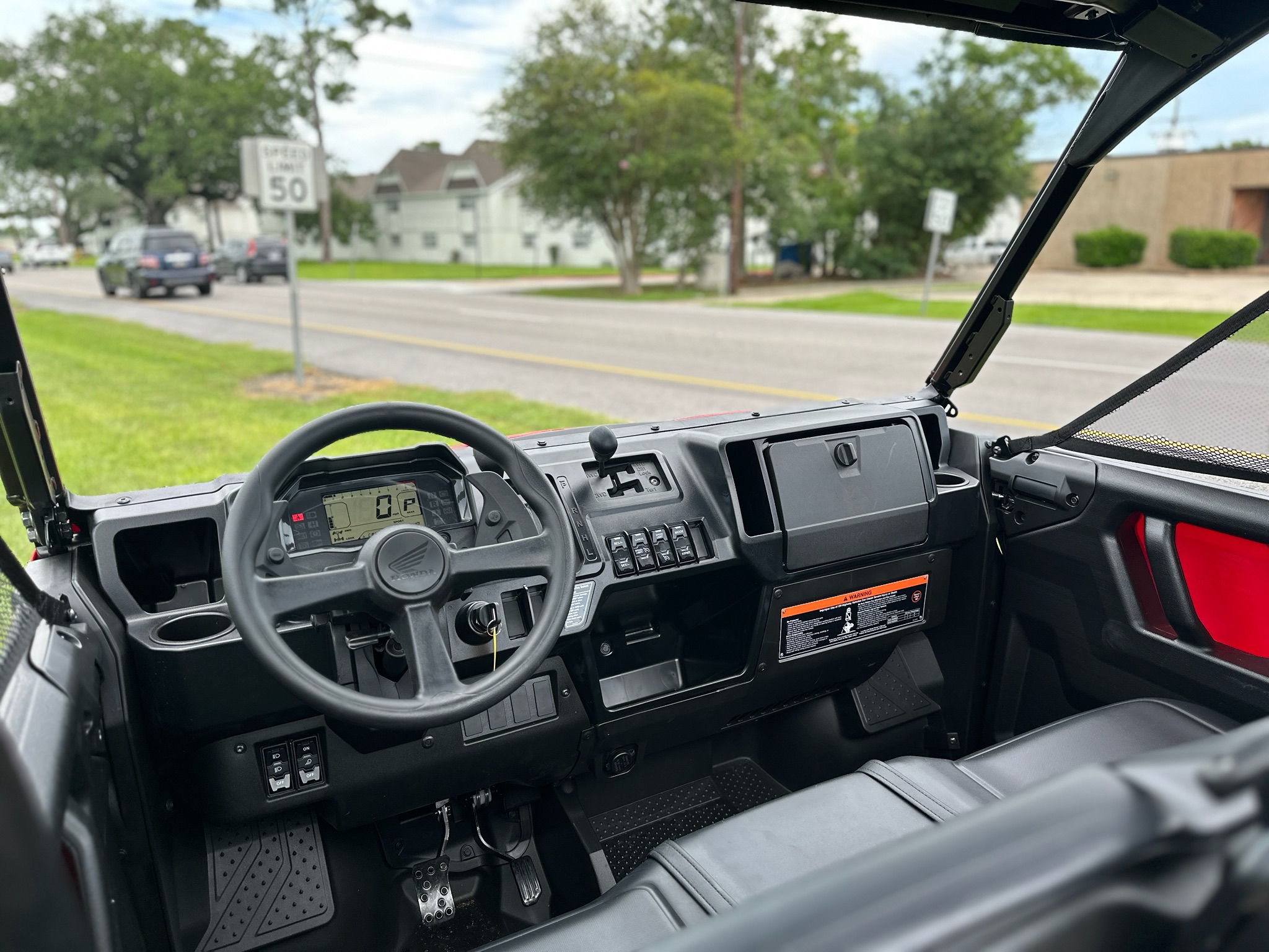 2026 Honda Pioneer 1000 Deluxe 5