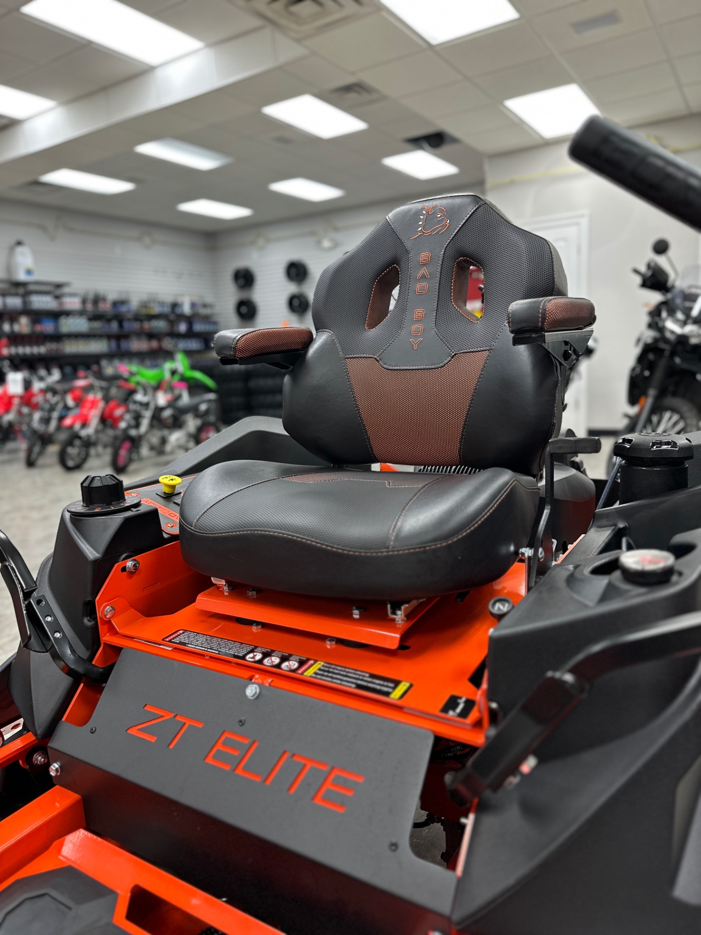 2026 Bad Boy Mowers ZT Elite 54 in. Kohler Pro 7000 KT726 26 hp