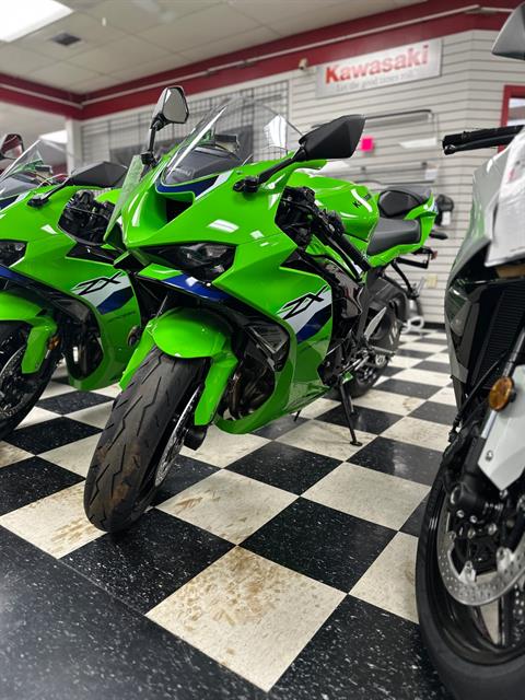 2026 Kawasaki Ninja ZX-6R ABS — photo 1 of 11