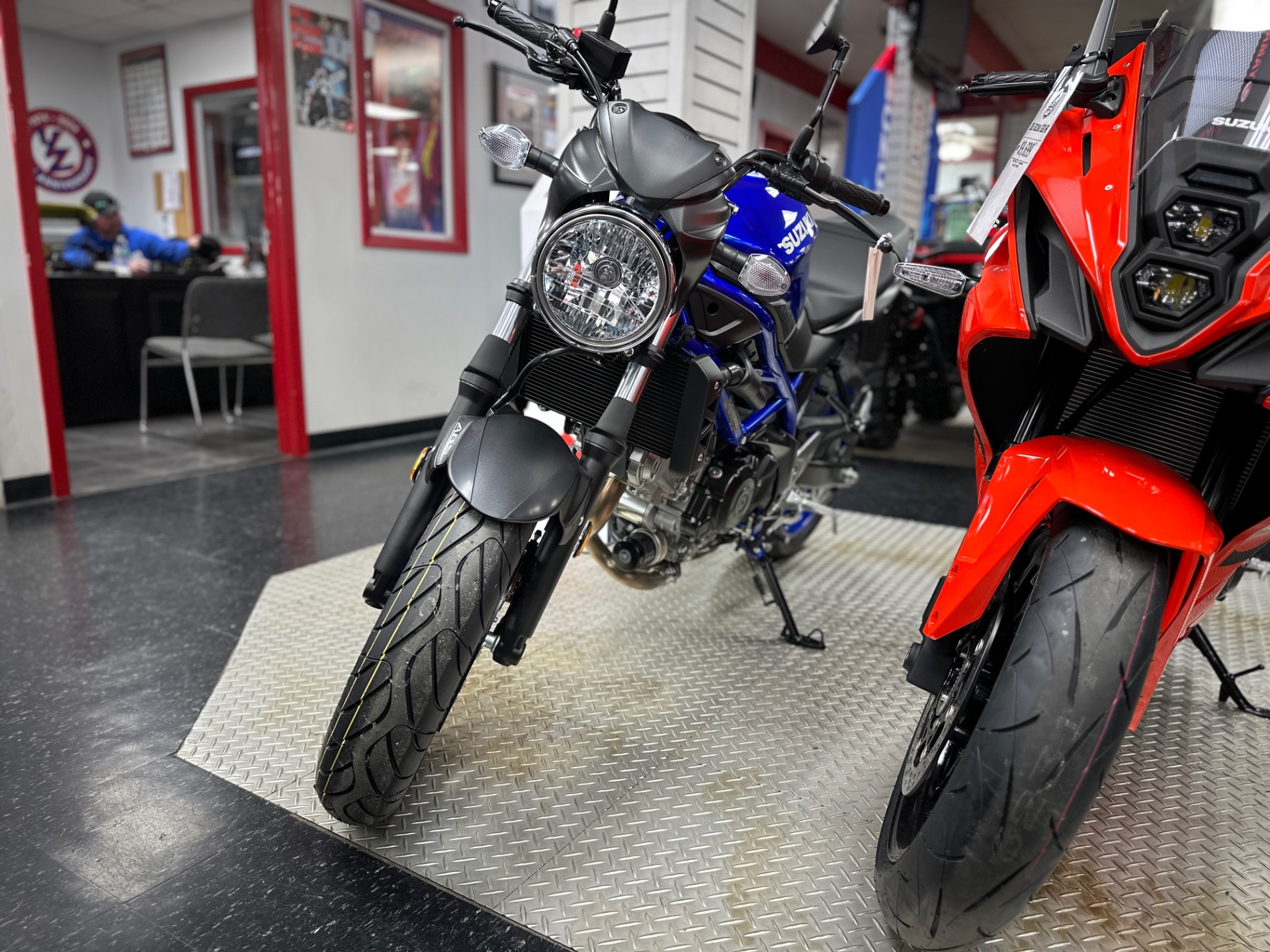 2026 Suzuki SV650 ABS 1